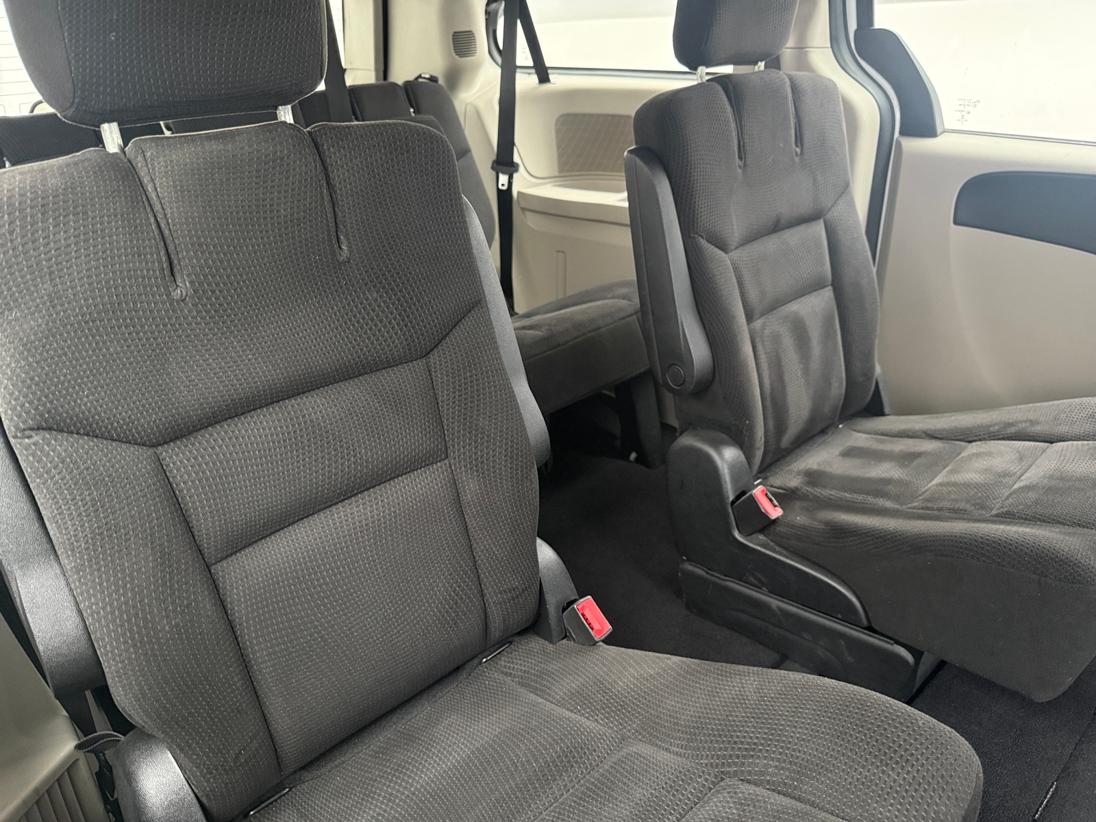 Thumbnail: 2015 Dodge Grand Caravan - 6