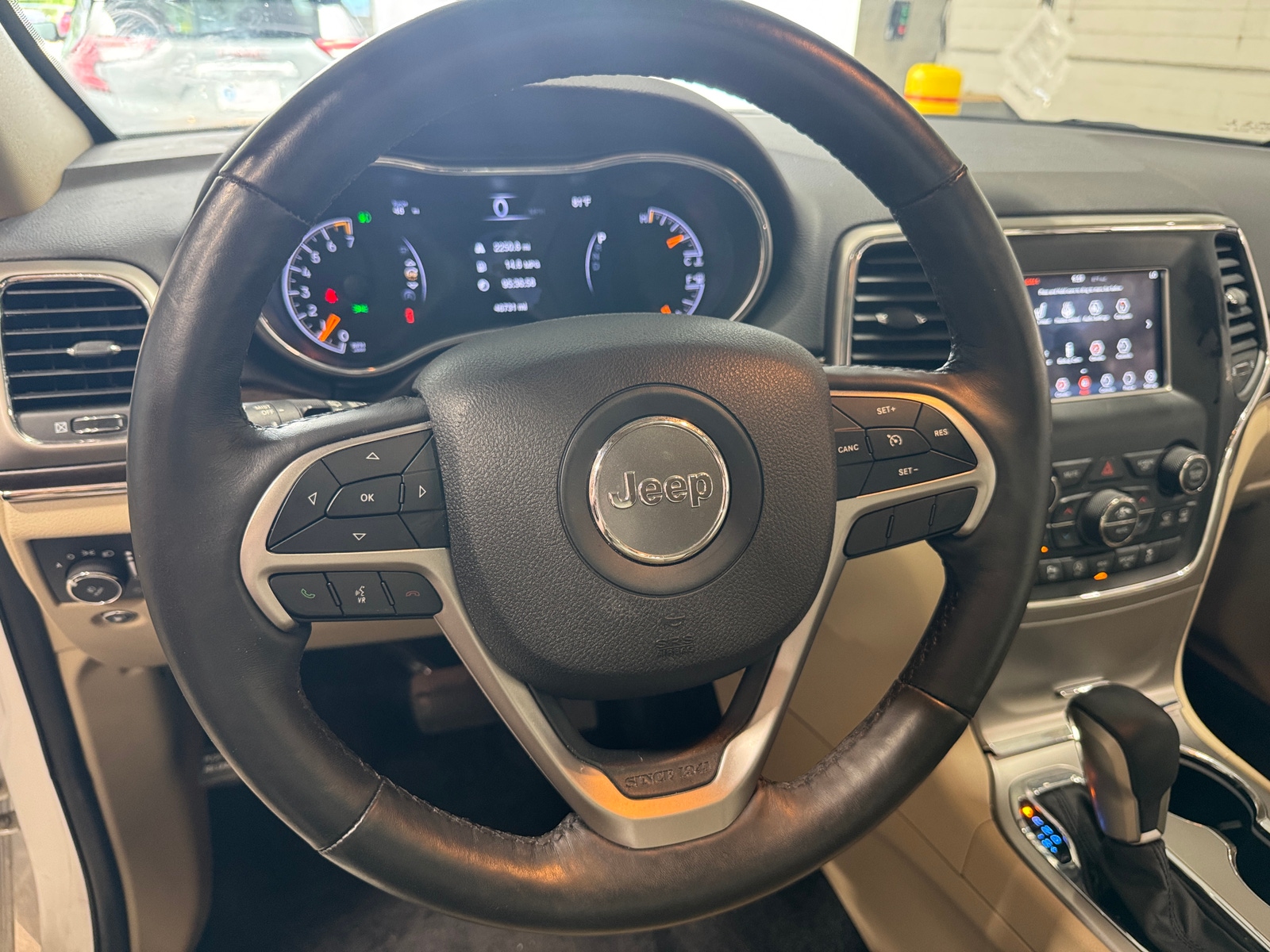Thumbnail: 2018 Jeep Grand Cherokee - 4