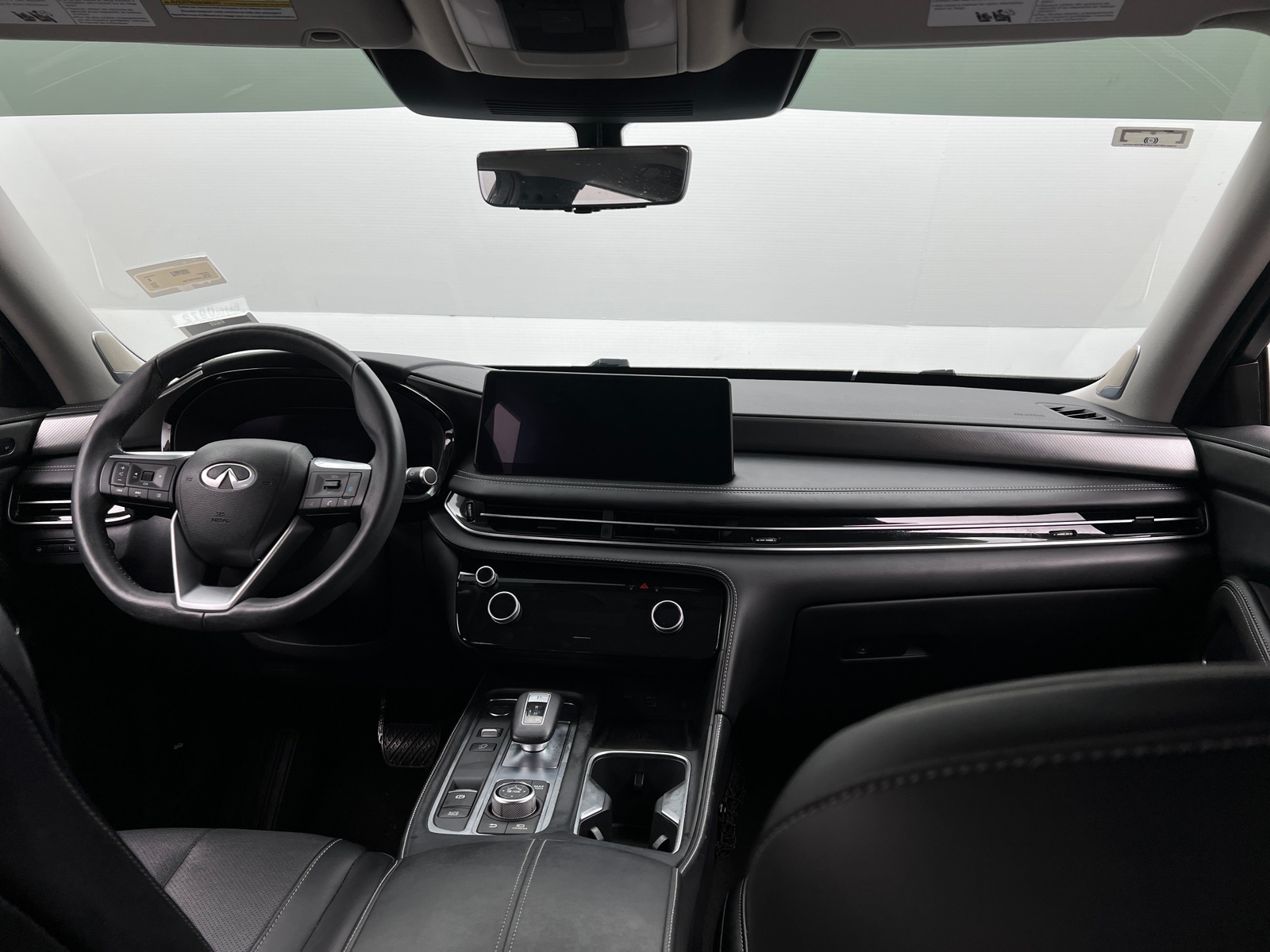 Thumbnail: 2023 INFINITI QX60 - 2