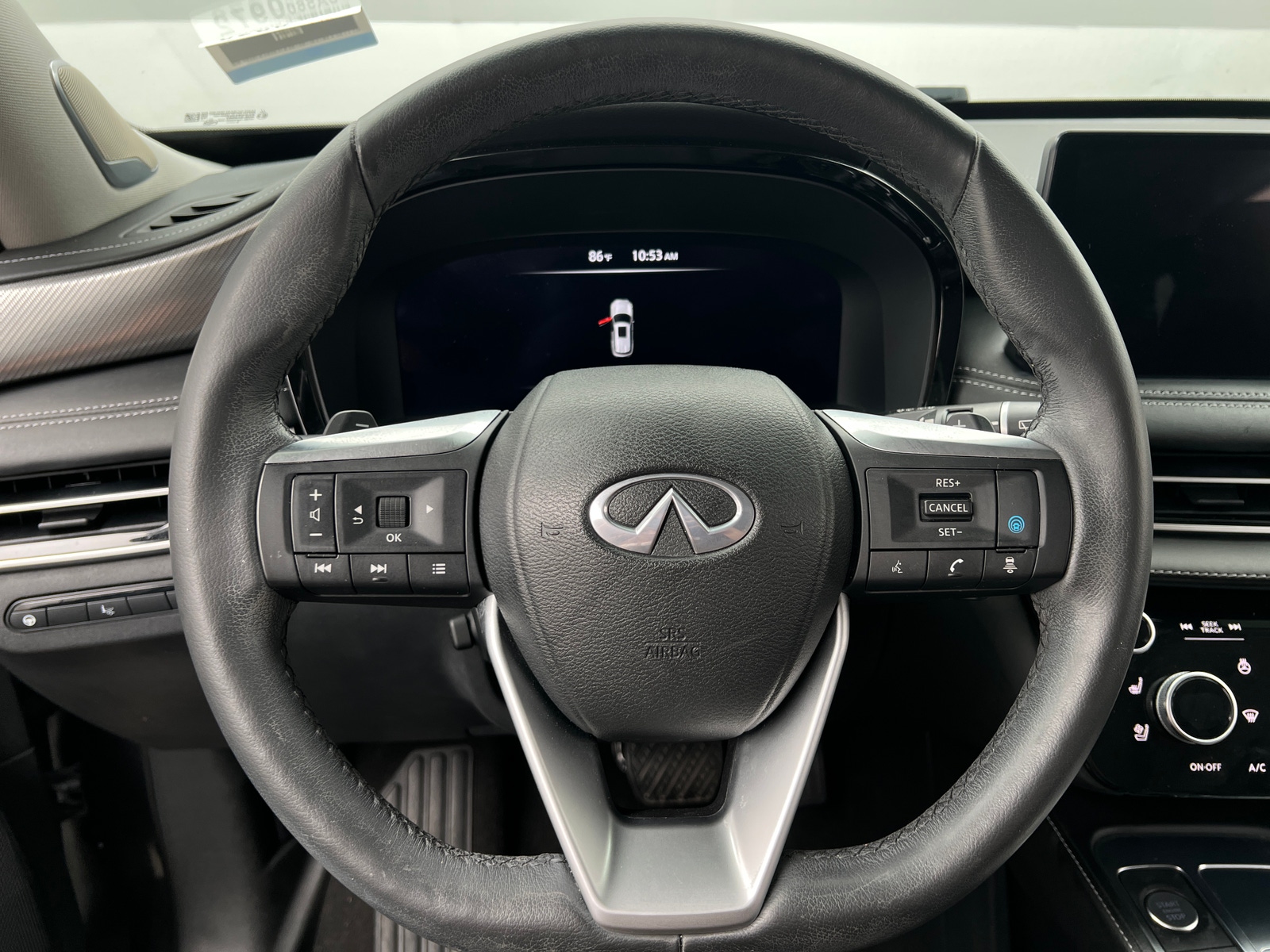 Thumbnail: 2023 INFINITI QX60 - 4