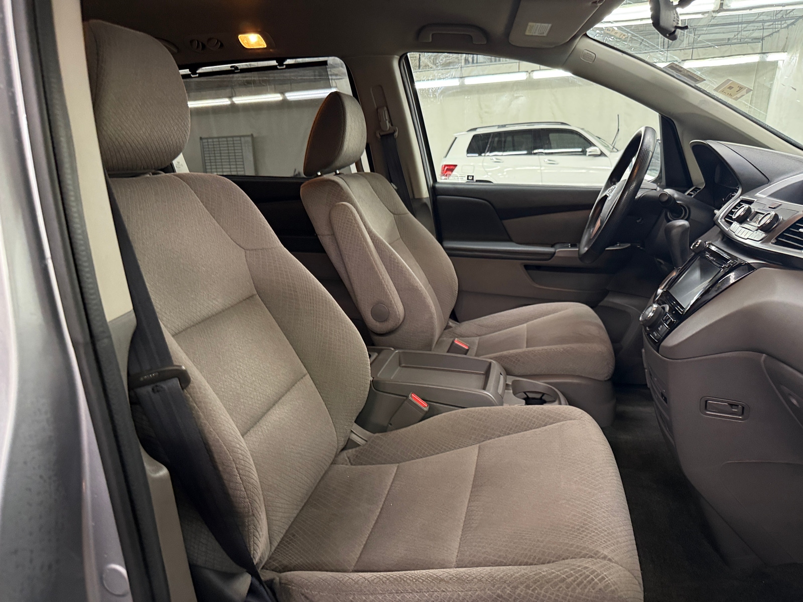 Thumbnail: 2016 Honda Odyssey - 2