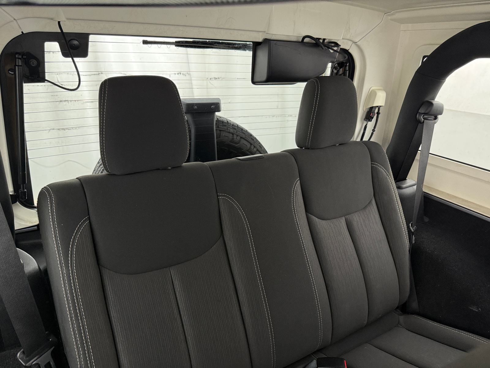 Thumbnail: 2016 Jeep Wrangler - 5
