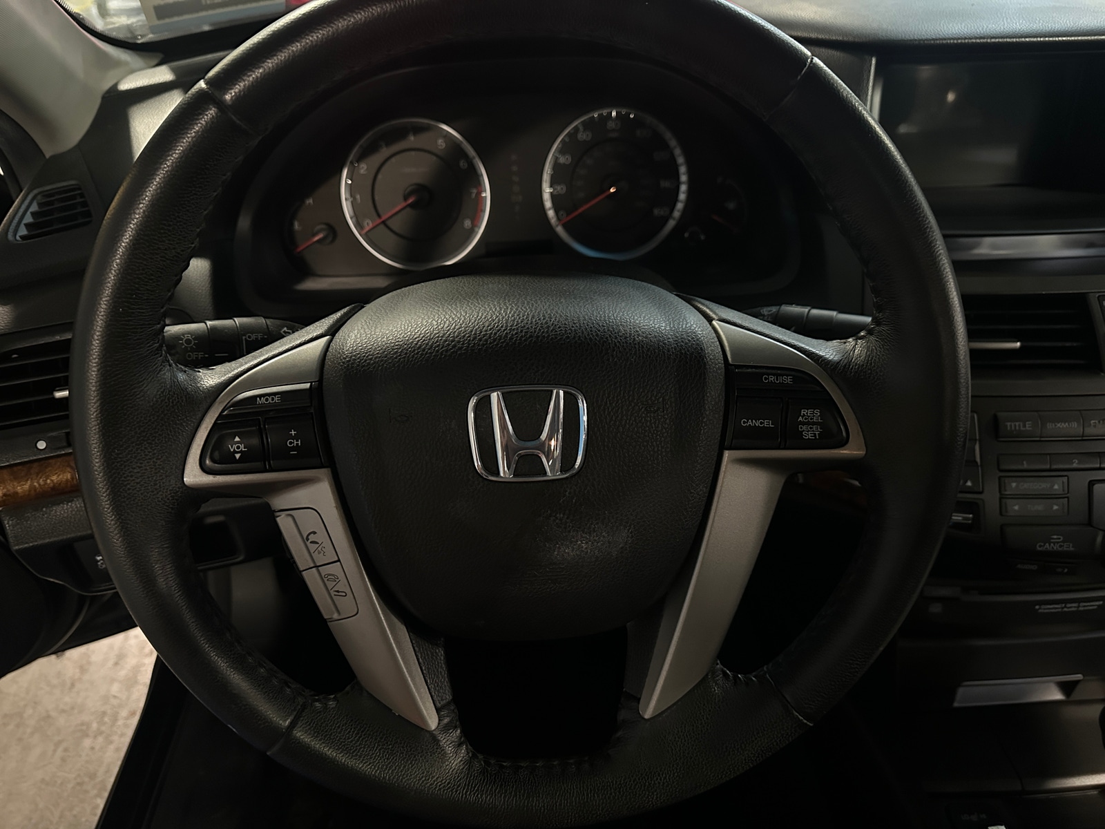 Thumbnail: 2011 Honda Accord - 4