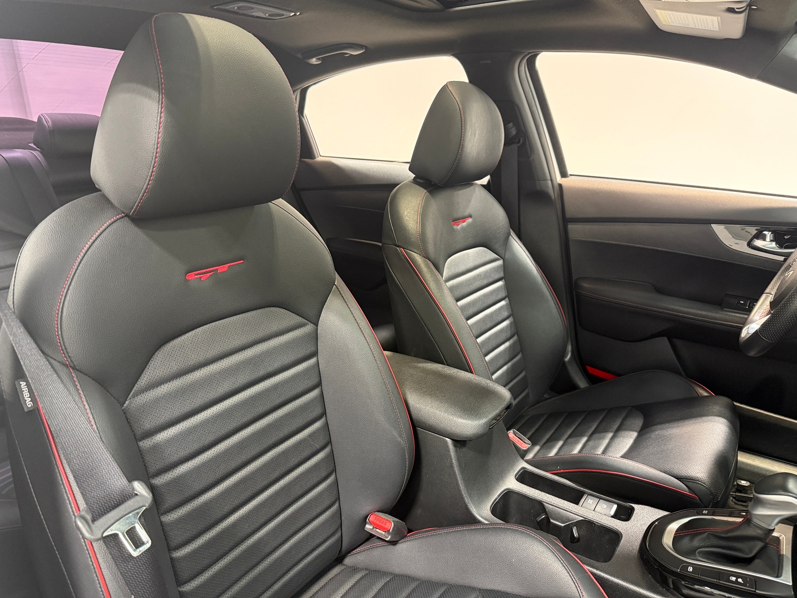 Thumbnail: 2023 Kia Forte - 2
