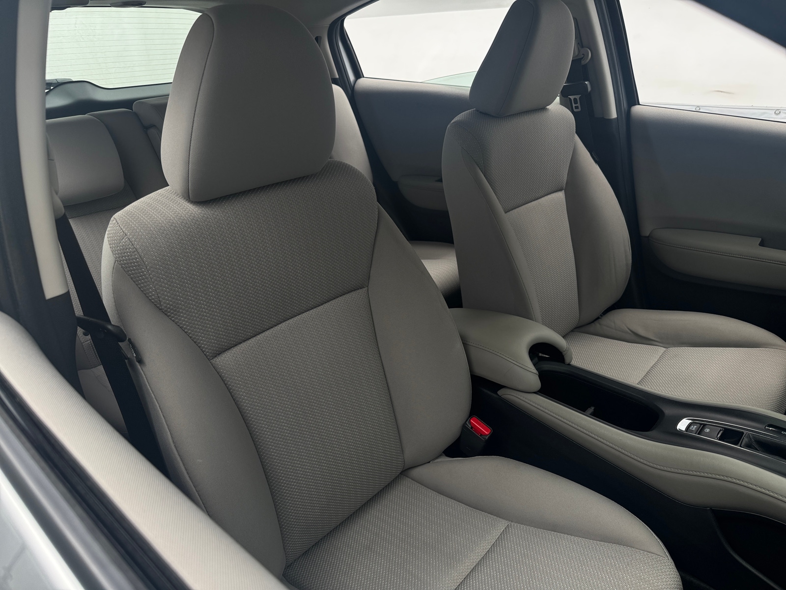 Thumbnail: 2017 Honda HR-V - 2