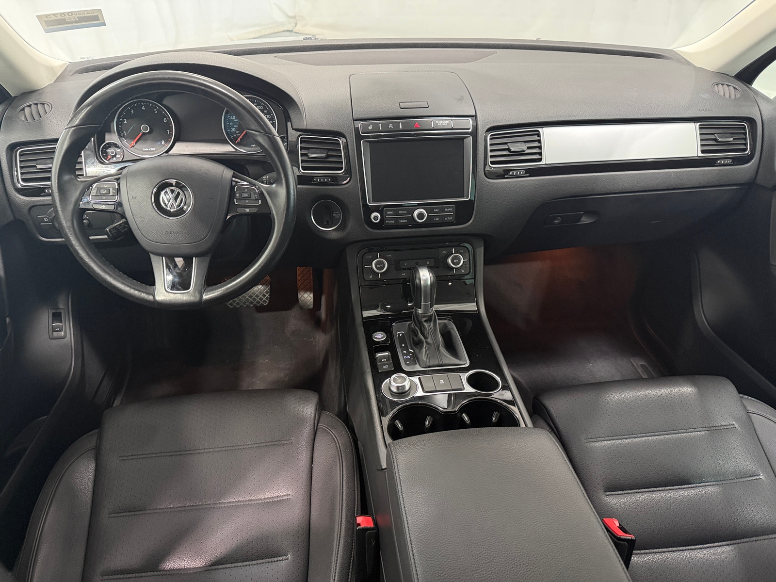 Thumbnail: 2017 Volkswagen Touareg - 3
