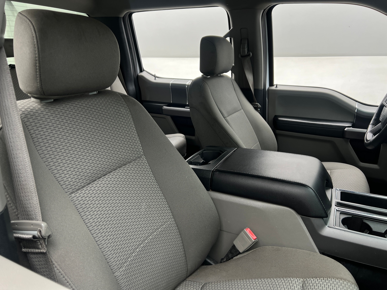 Thumbnail: 2019 Ford Econoline - 2