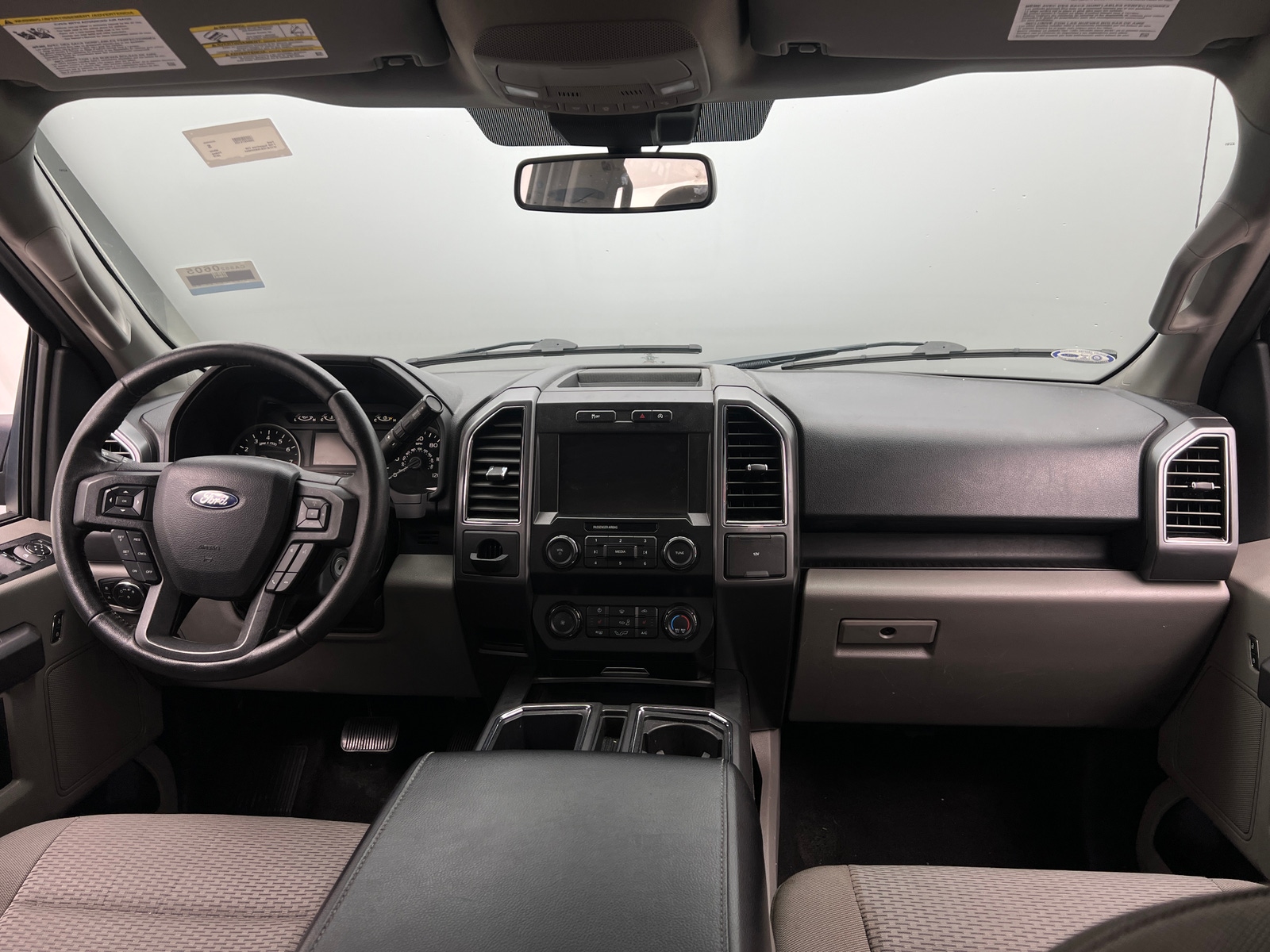 Thumbnail: 2019 Ford Econoline - 3