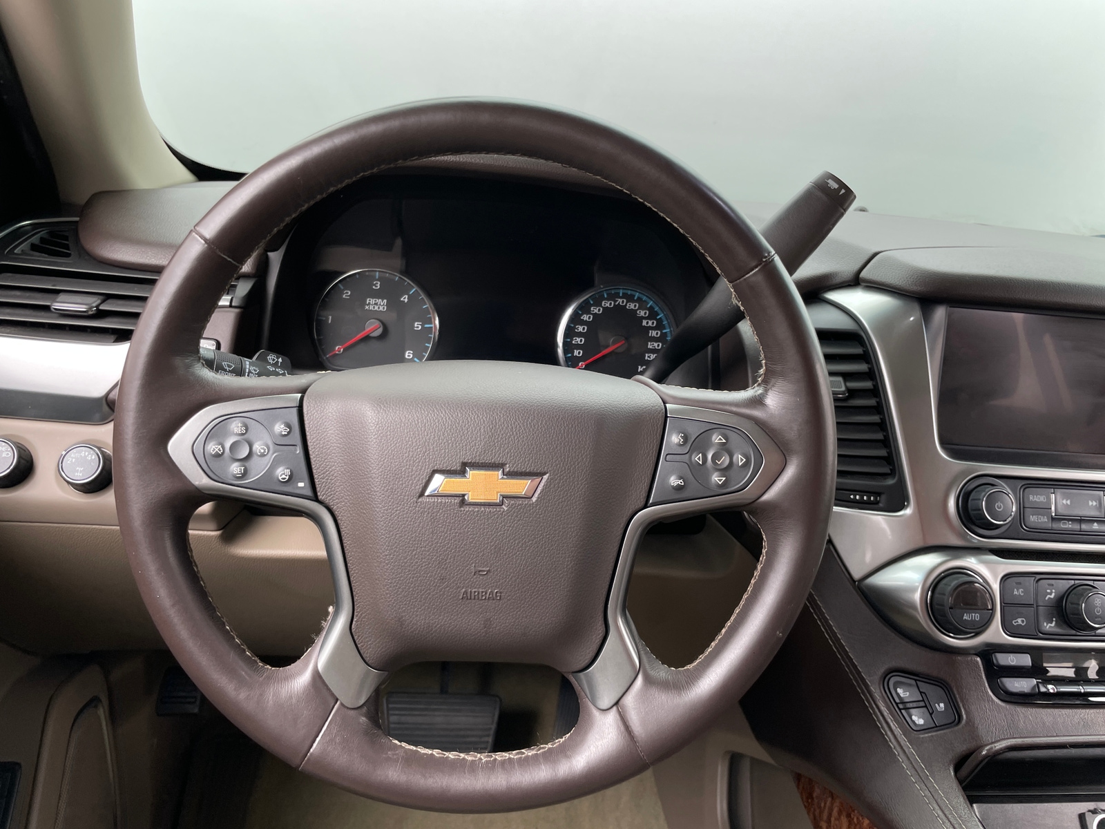 Thumbnail: 2017 Chevrolet Tahoe - 4