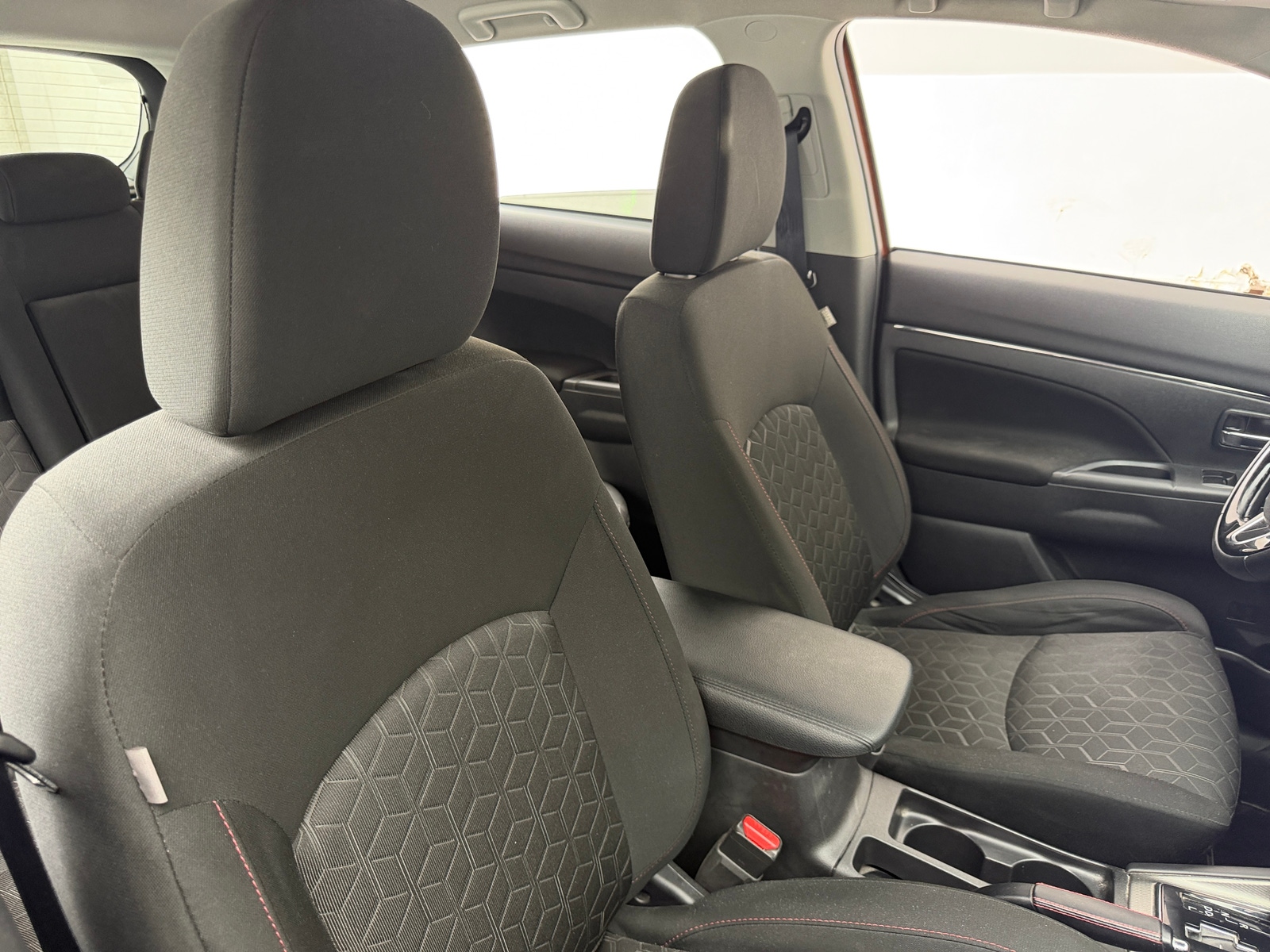Thumbnail: 2021 Mitsubishi Outlander Sport - 2