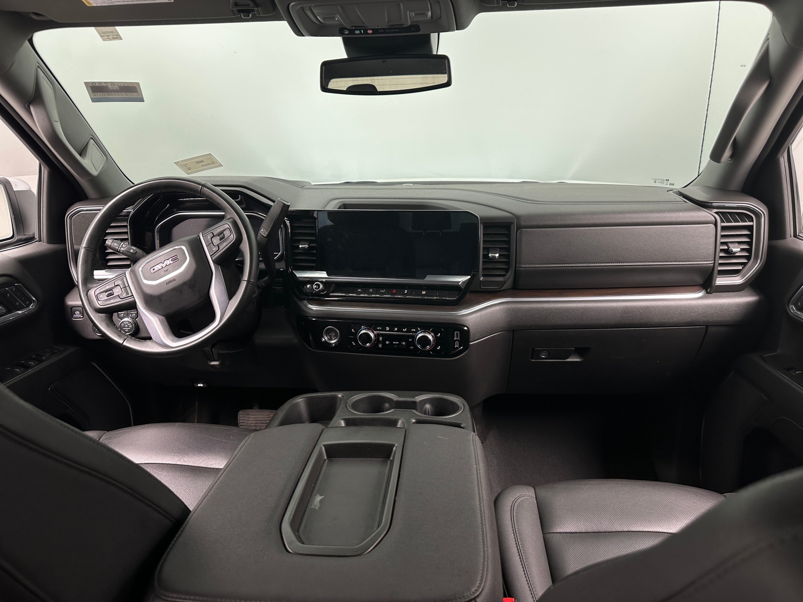 Thumbnail: 2024 GMC Sierra 1500 - 2