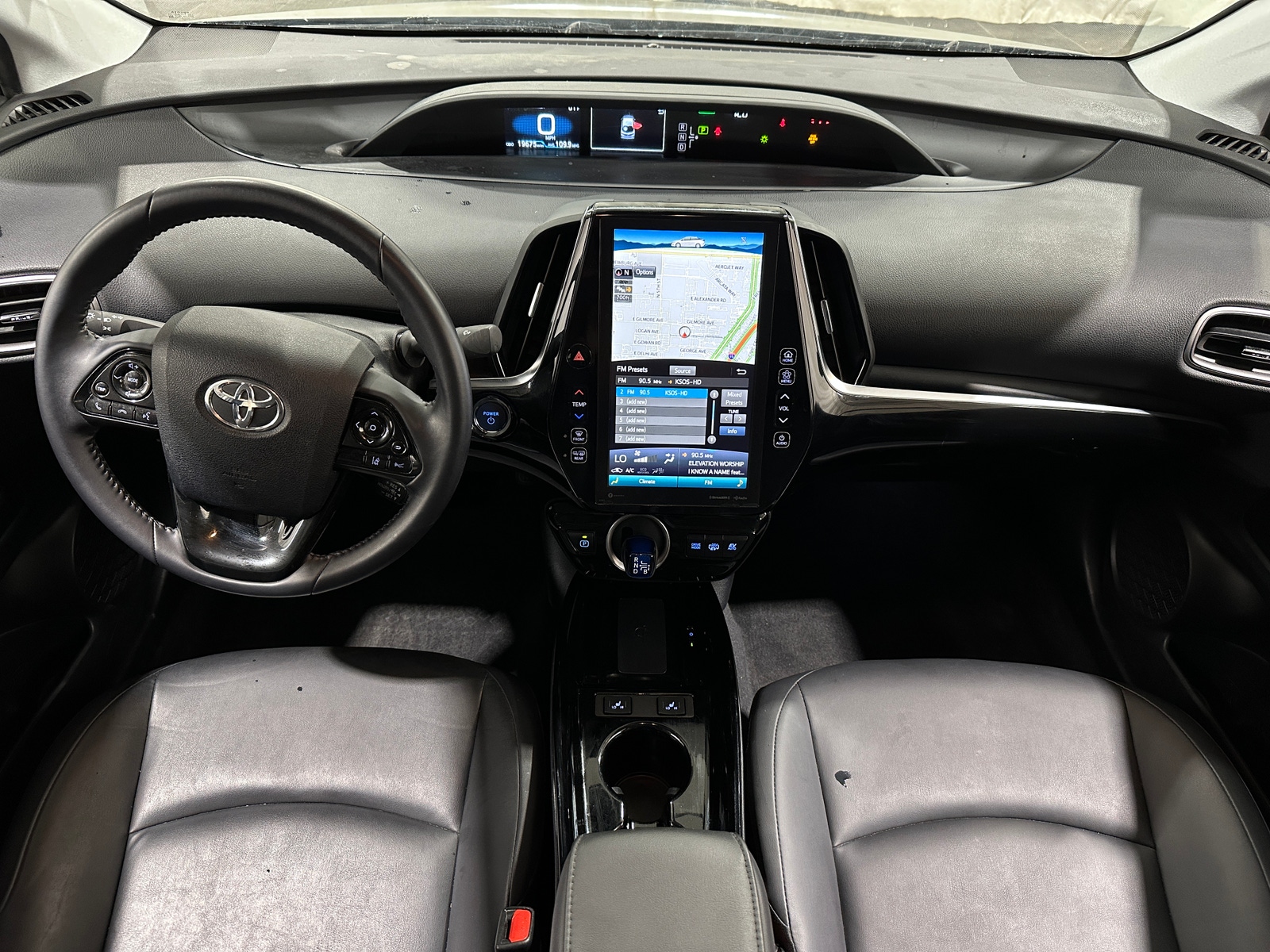 Thumbnail: 2022 Toyota Prius Prime - 2