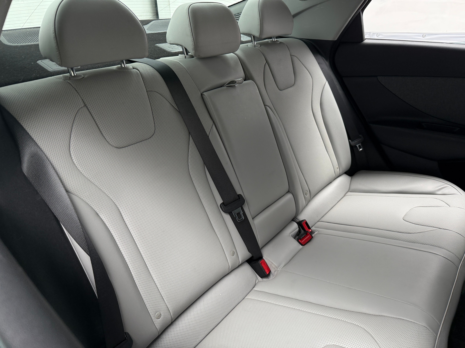 Thumbnail: 2023 Hyundai Elantra - 5