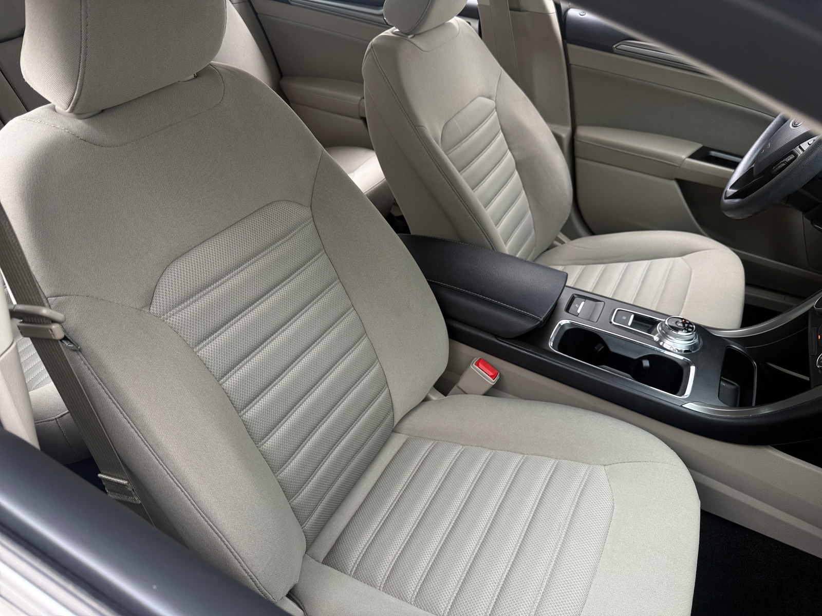 Thumbnail: 2017 Ford Fusion - 2