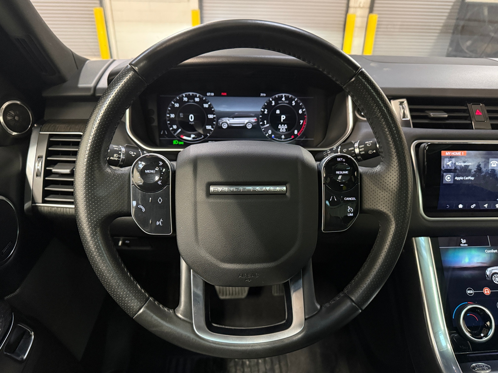 Thumbnail: 2020 Land Rover Range Rover Sport - 4
