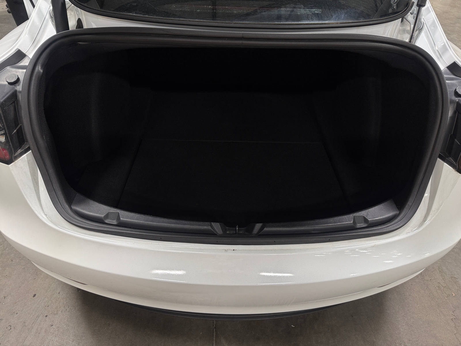 Thumbnail: 2023 Tesla Model 3 - 6