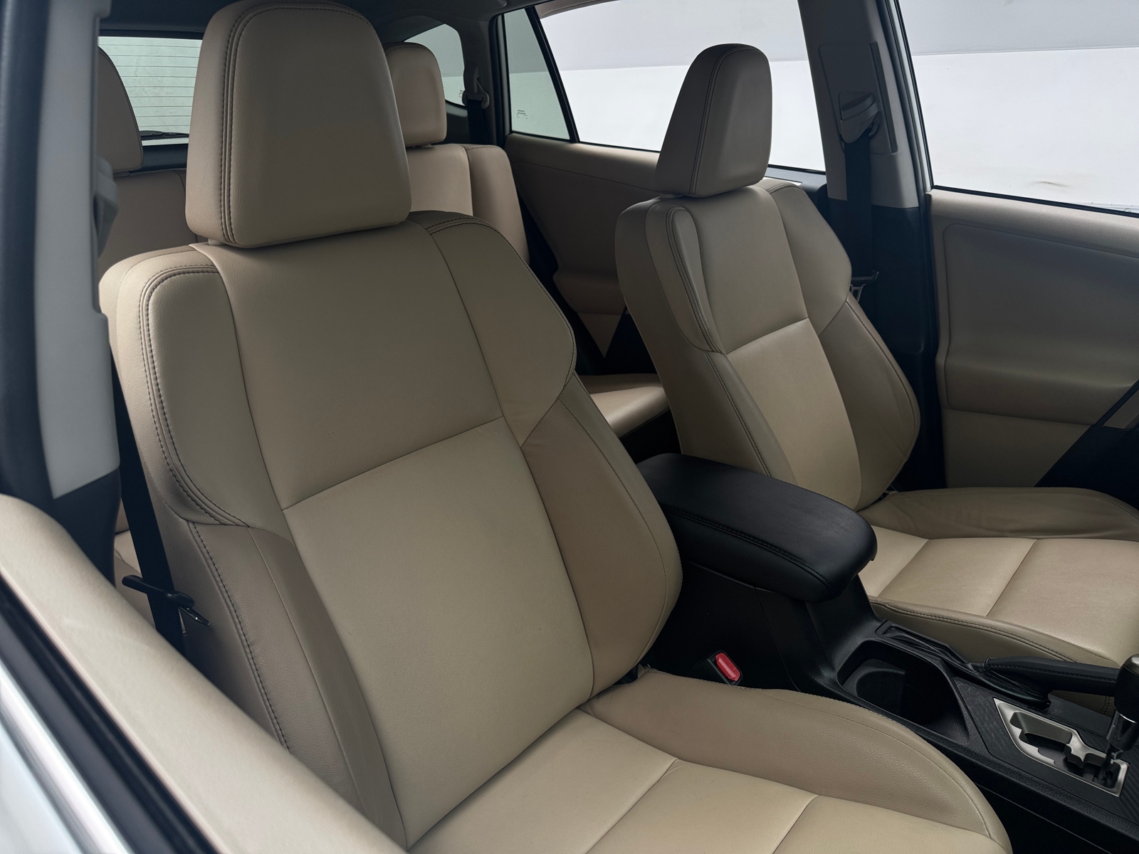 Thumbnail: 2013 Toyota RAV4 - 2