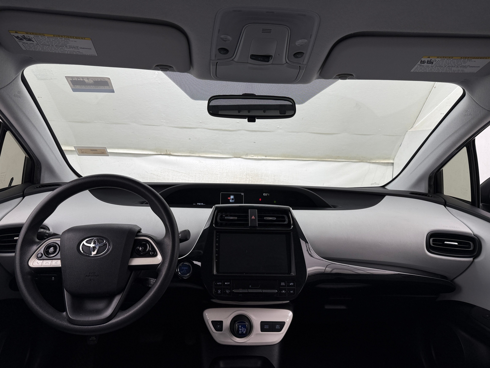 Thumbnail: 2016 Toyota Prius - 3