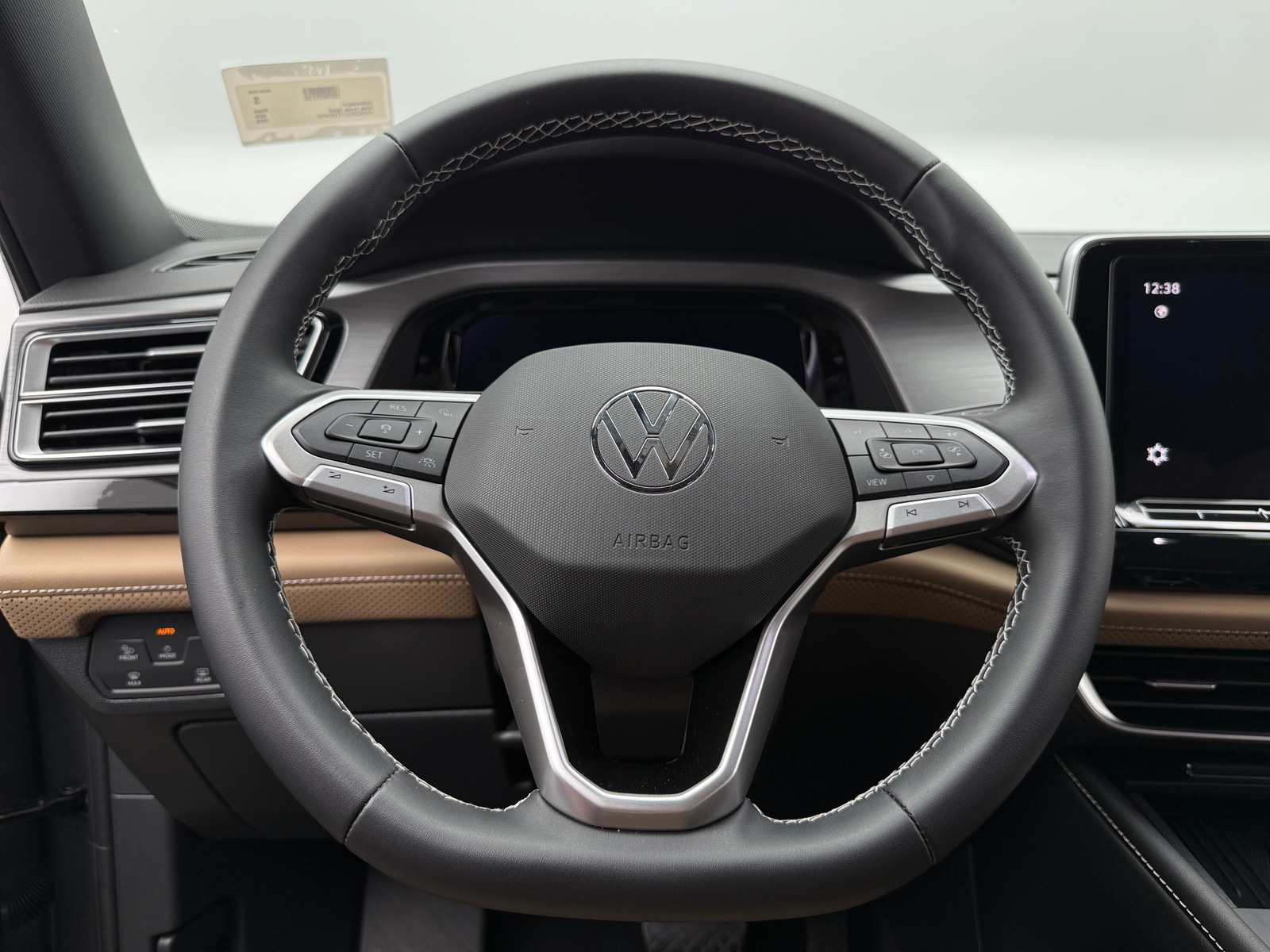 Thumbnail: 2026 Volkswagen Atlas - 4