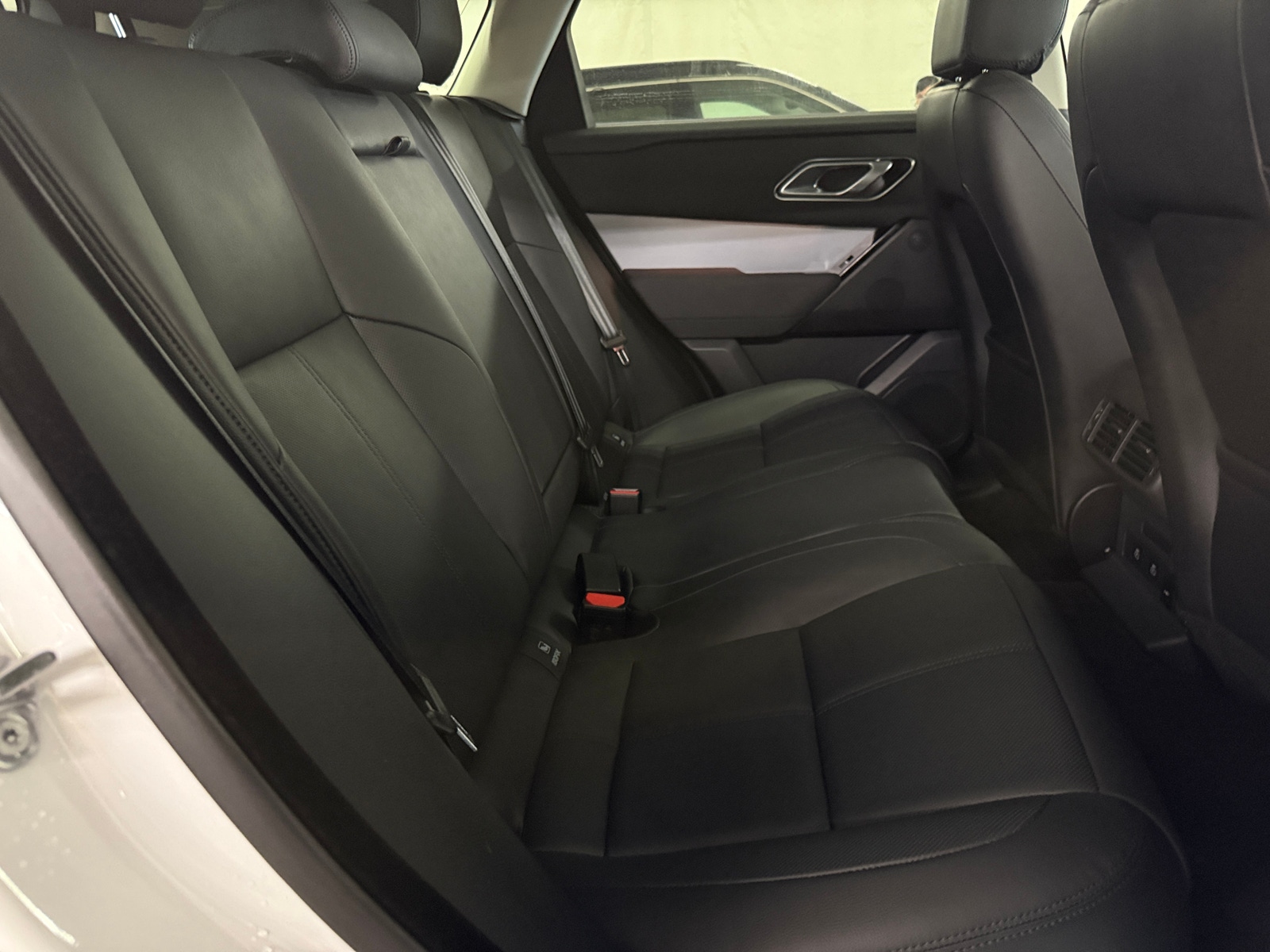 Thumbnail: 2024 Land Rover Range Rover Velar - 5