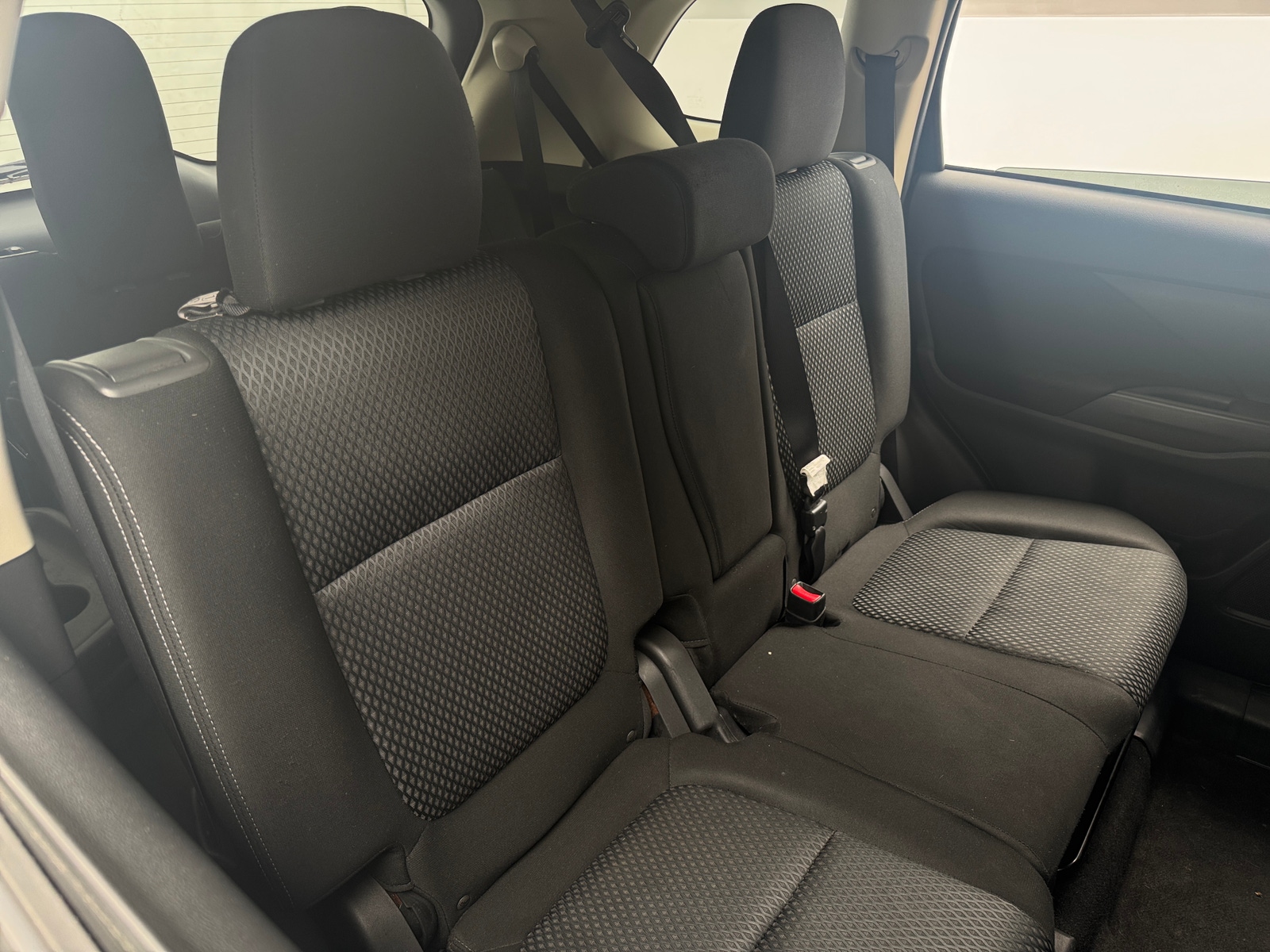 Thumbnail: 2018 Mitsubishi Outlander - 6
