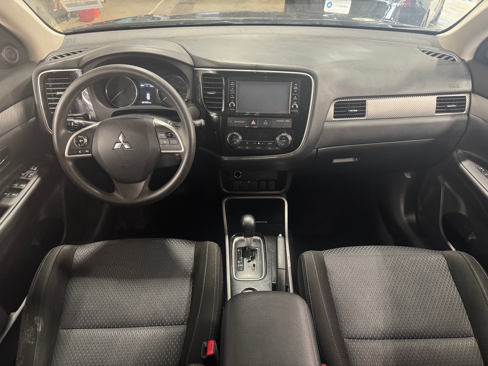 Thumbnail: 2018 Mitsubishi Outlander - 3