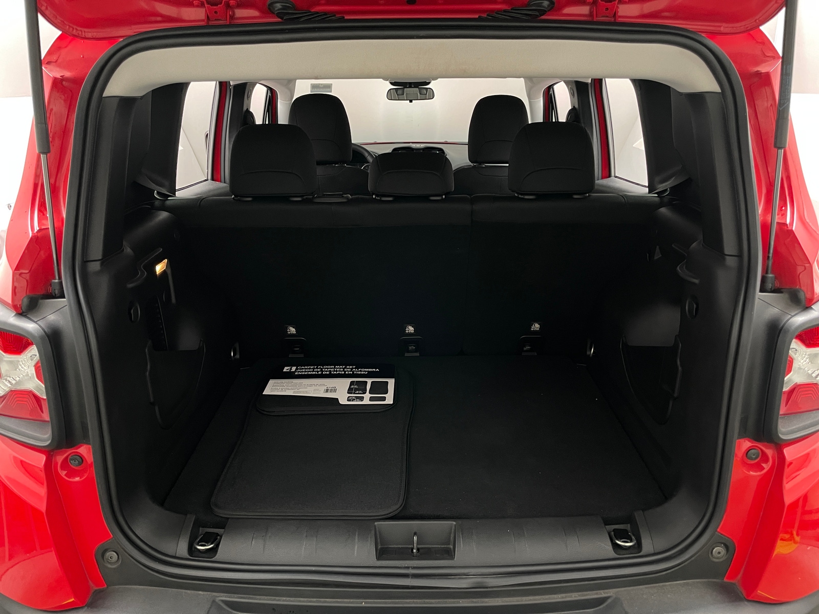 Thumbnail: 2020 Jeep Renegade - 7