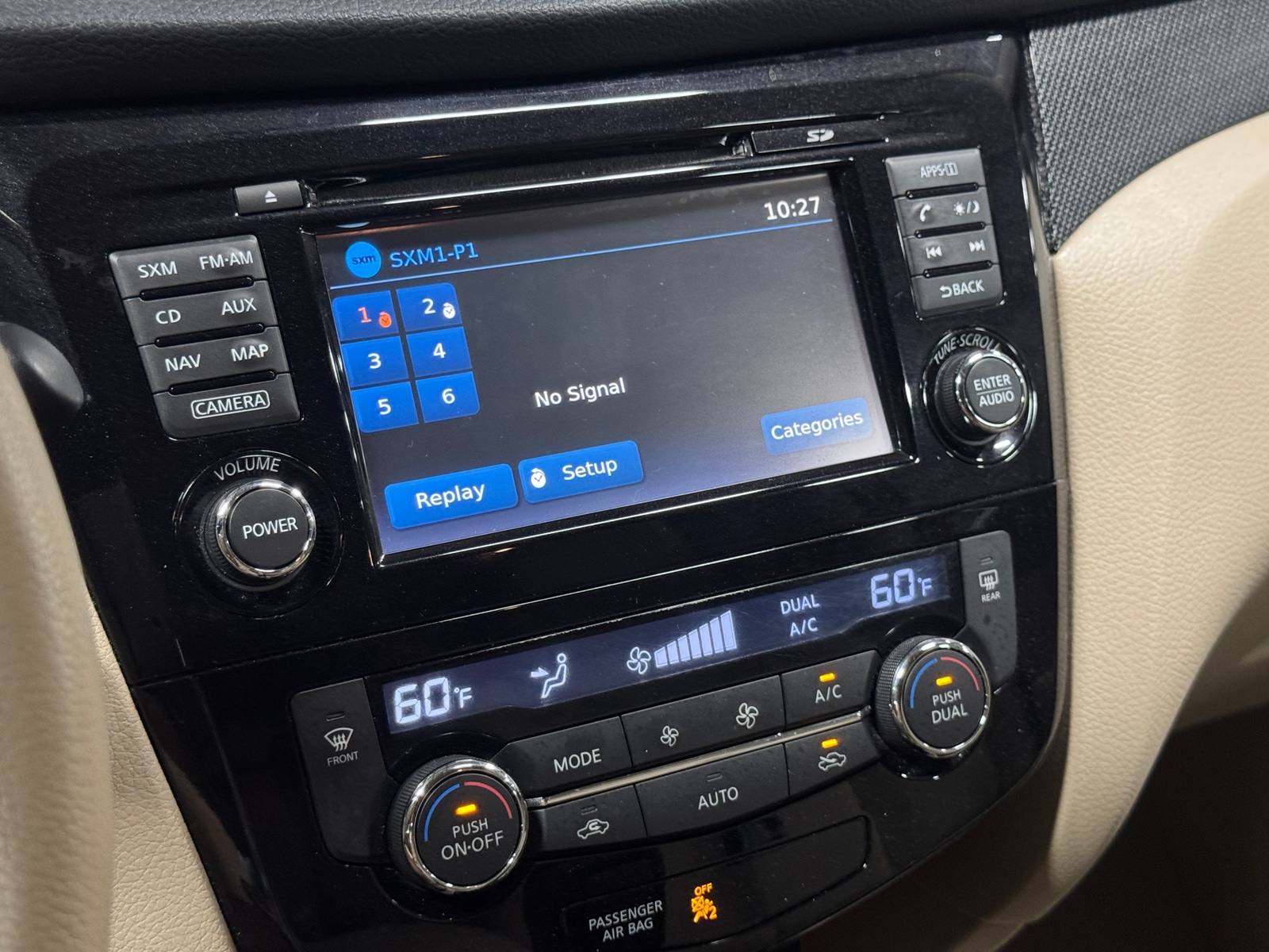 Thumbnail: 2015 Nissan Rogue - 3