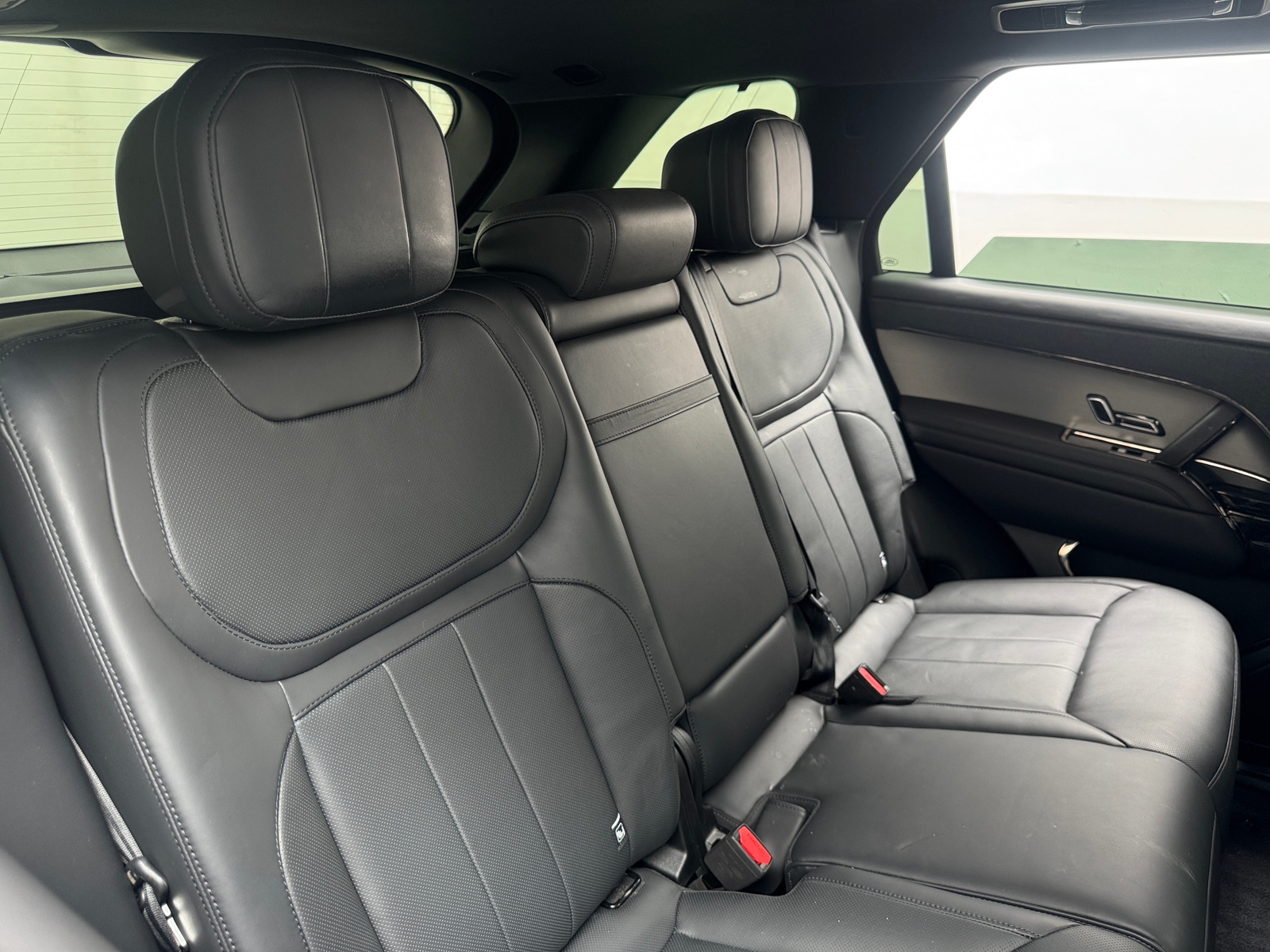Thumbnail: 2025 Land Rover Range Rover Sport - 5