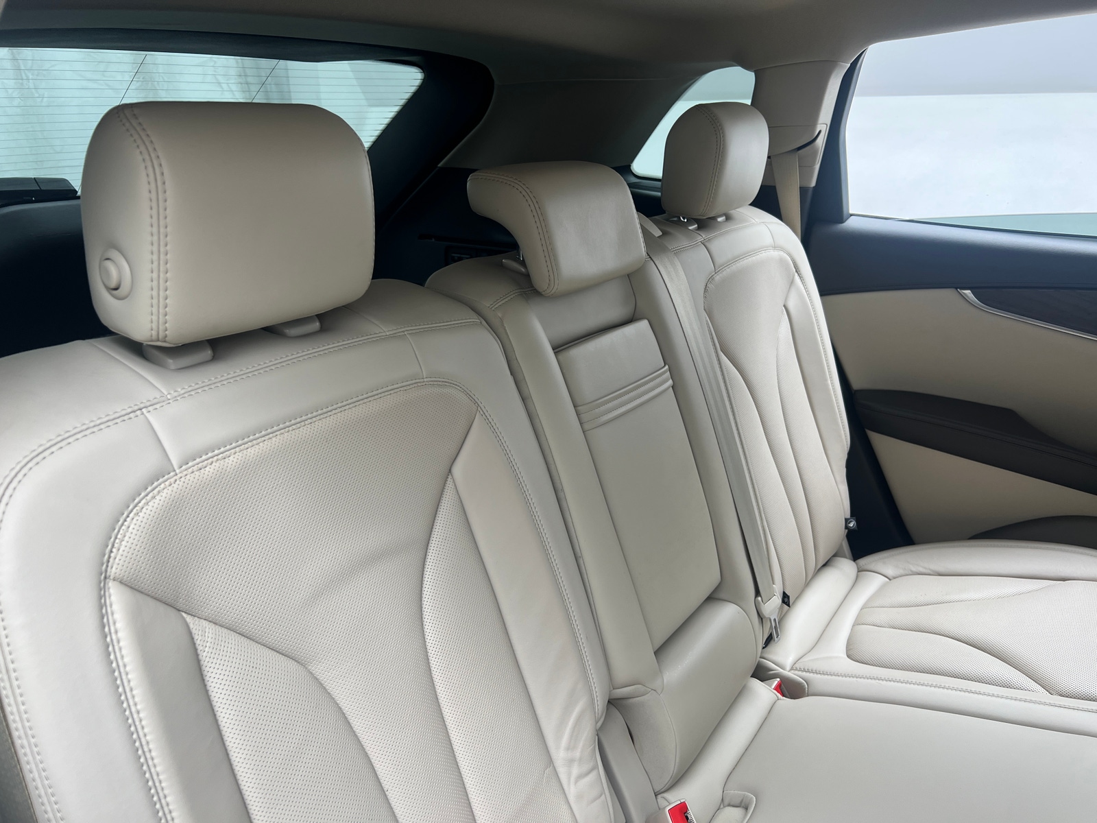 Thumbnail: 2019 Lincoln Nautilus - 5
