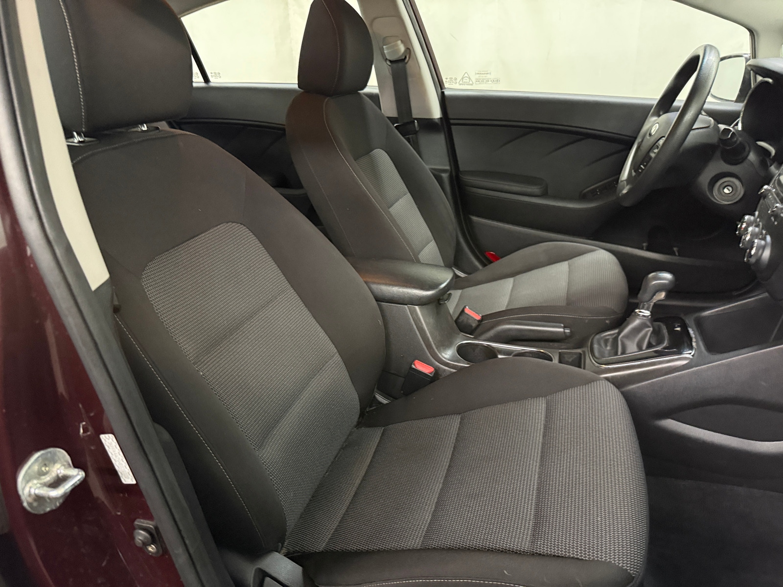 Thumbnail: 2017 Kia Forte - 2