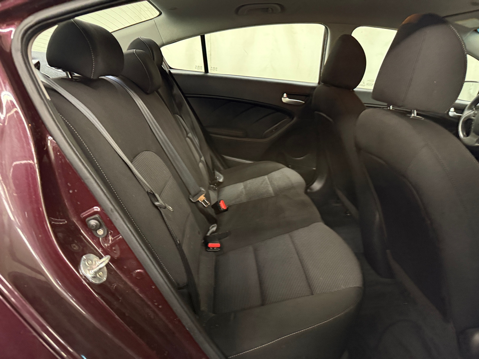 Thumbnail: 2017 Kia Forte - 6
