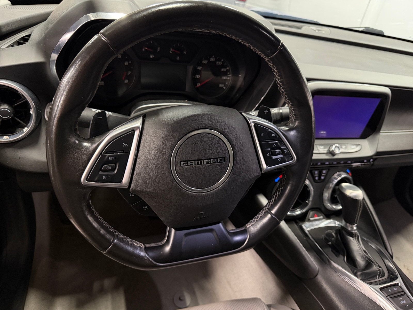Thumbnail: 2019 Chevrolet Camaro - 3