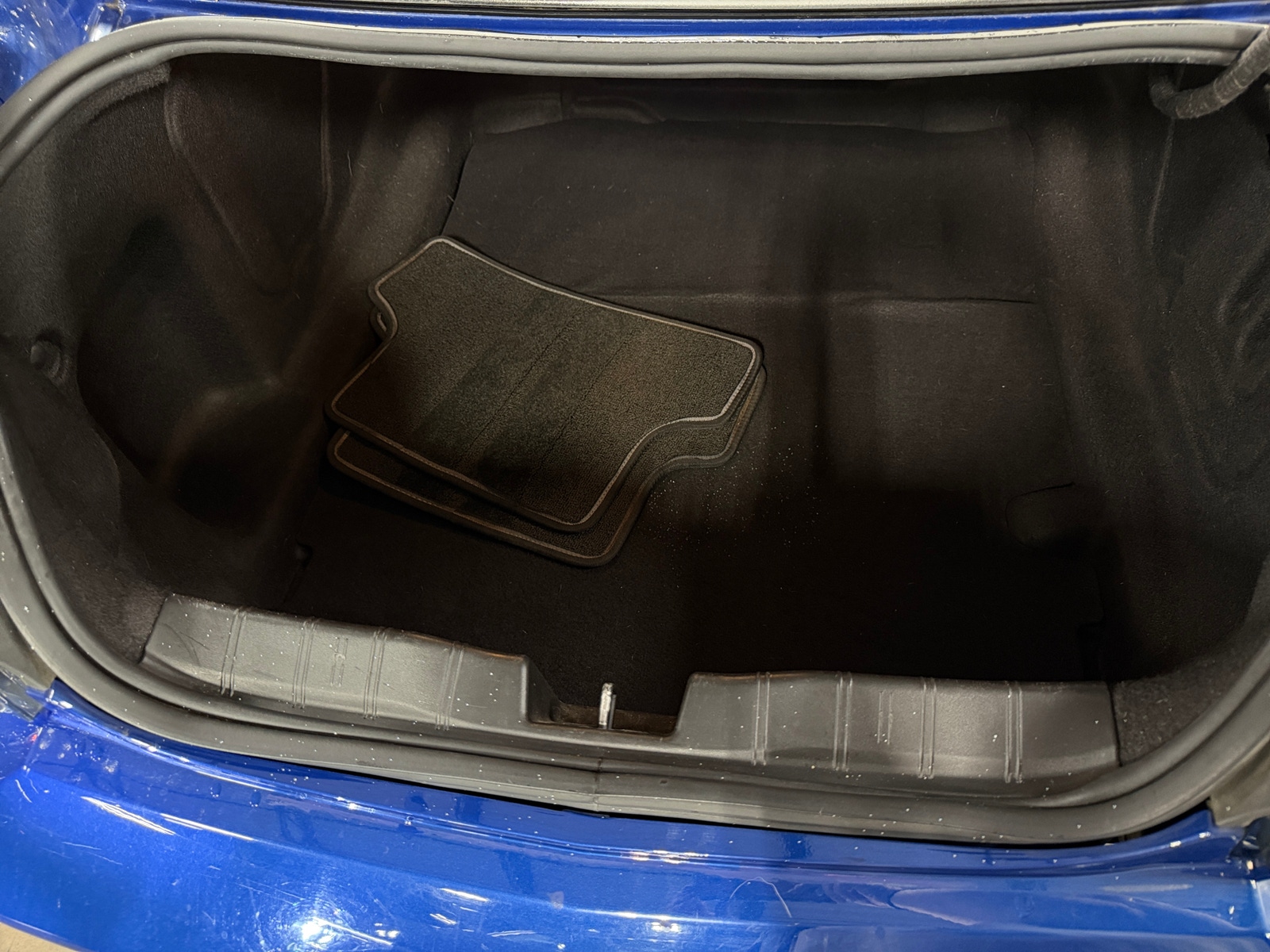 Thumbnail: 2019 Chevrolet Camaro - 4