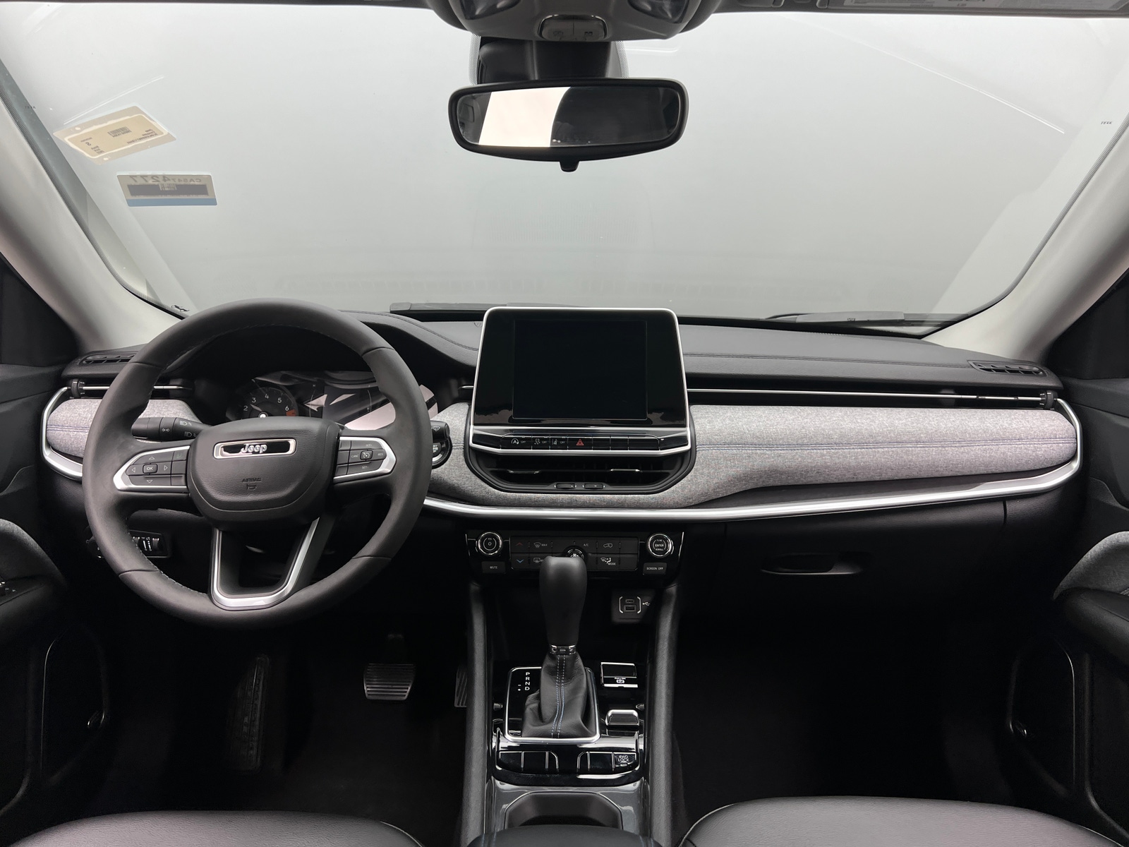 Thumbnail: 2022 Jeep Compass - 3