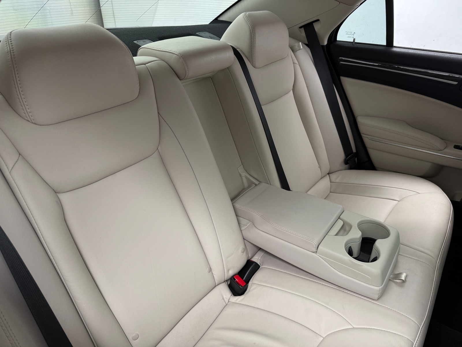 Thumbnail: 2018 Chrysler 300 - 5