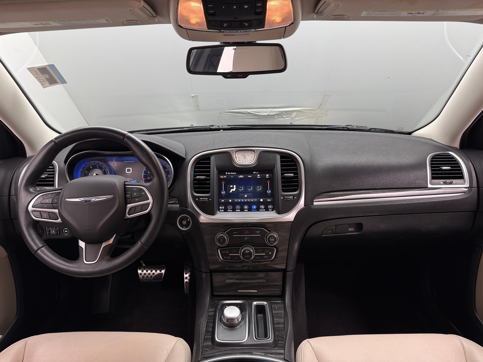 Thumbnail: 2018 Chrysler 300 - 2