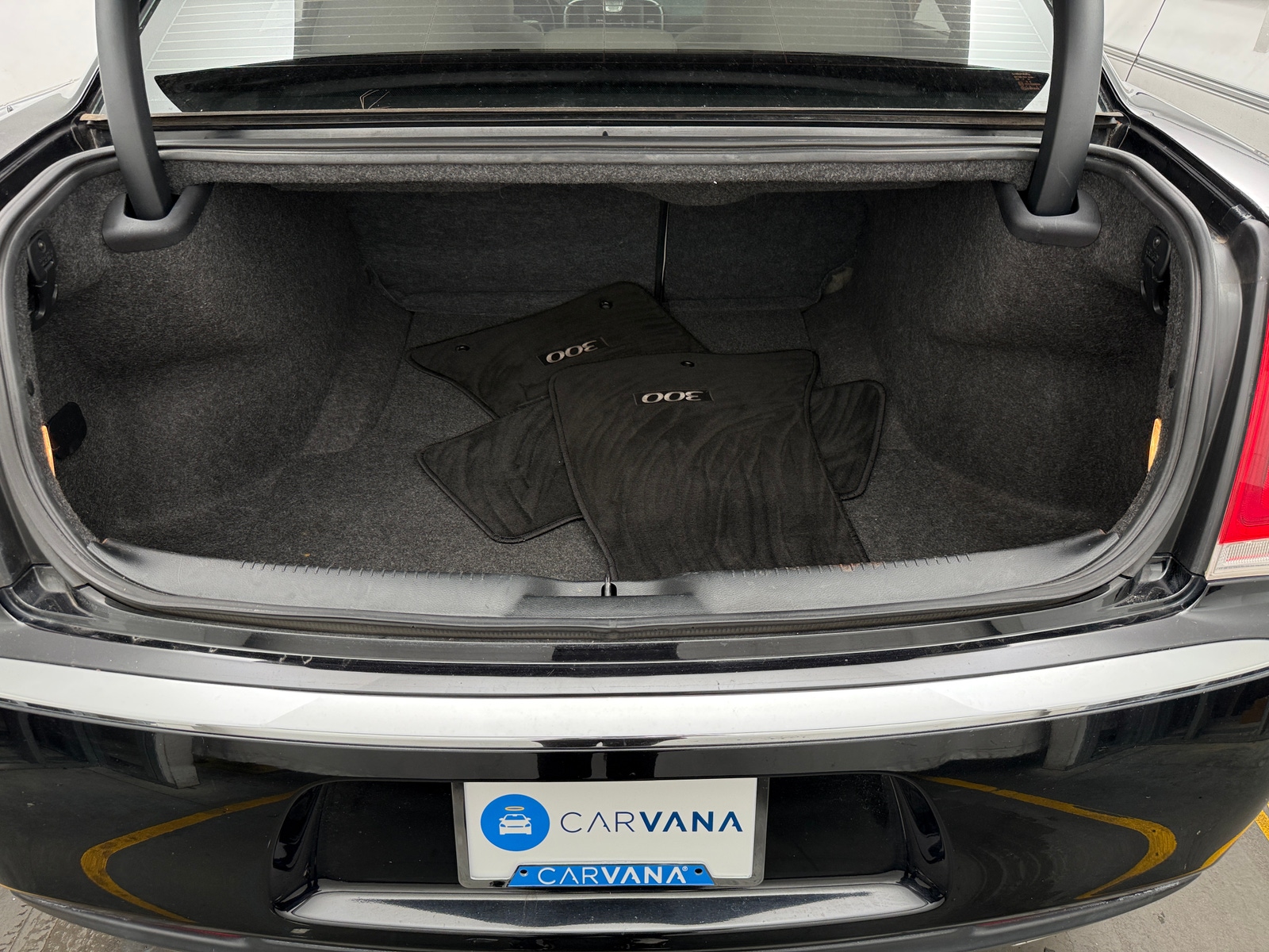 Thumbnail: 2018 Chrysler 300 - 6