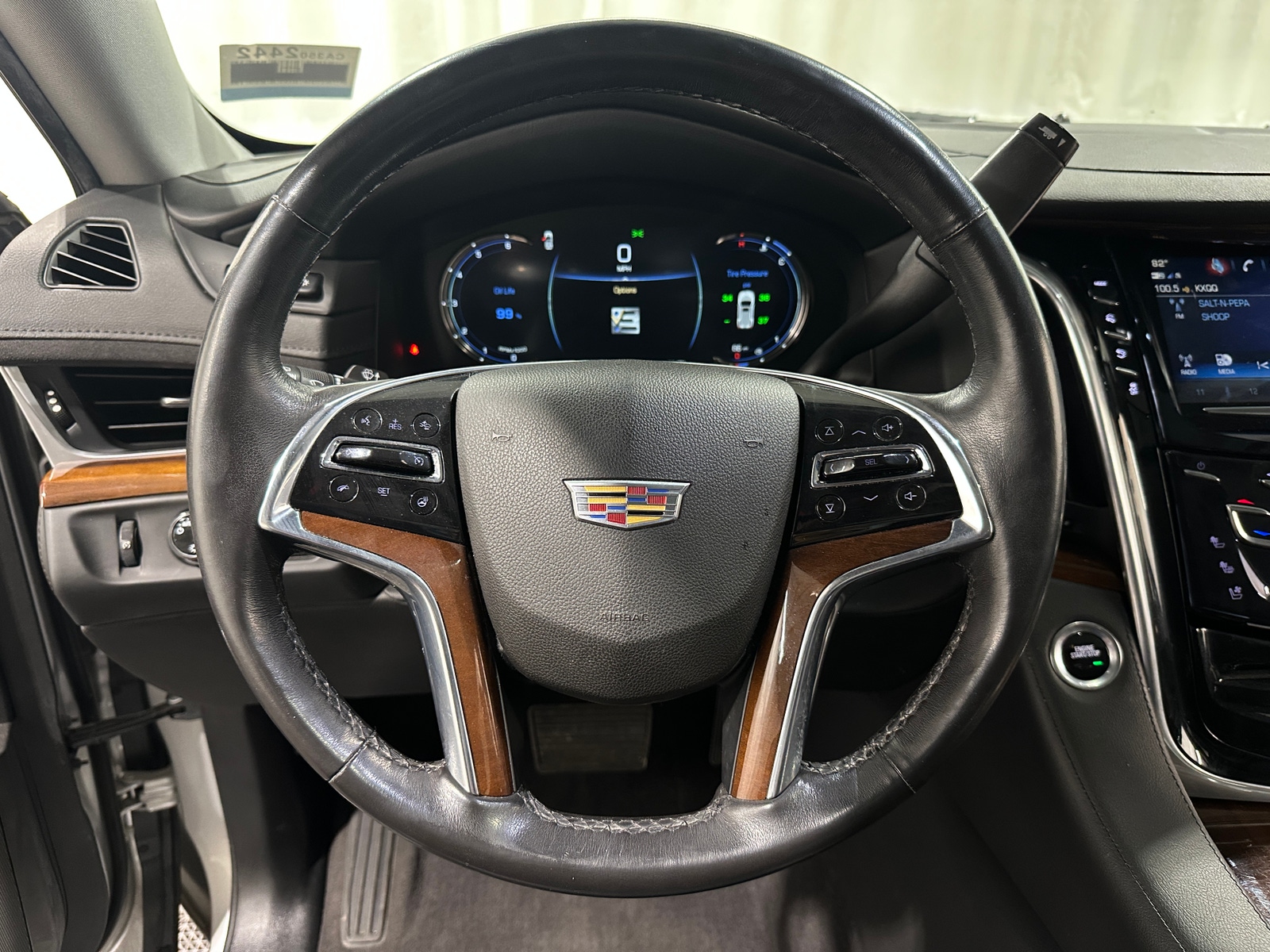 Thumbnail: 2020 Cadillac Escalade - 4