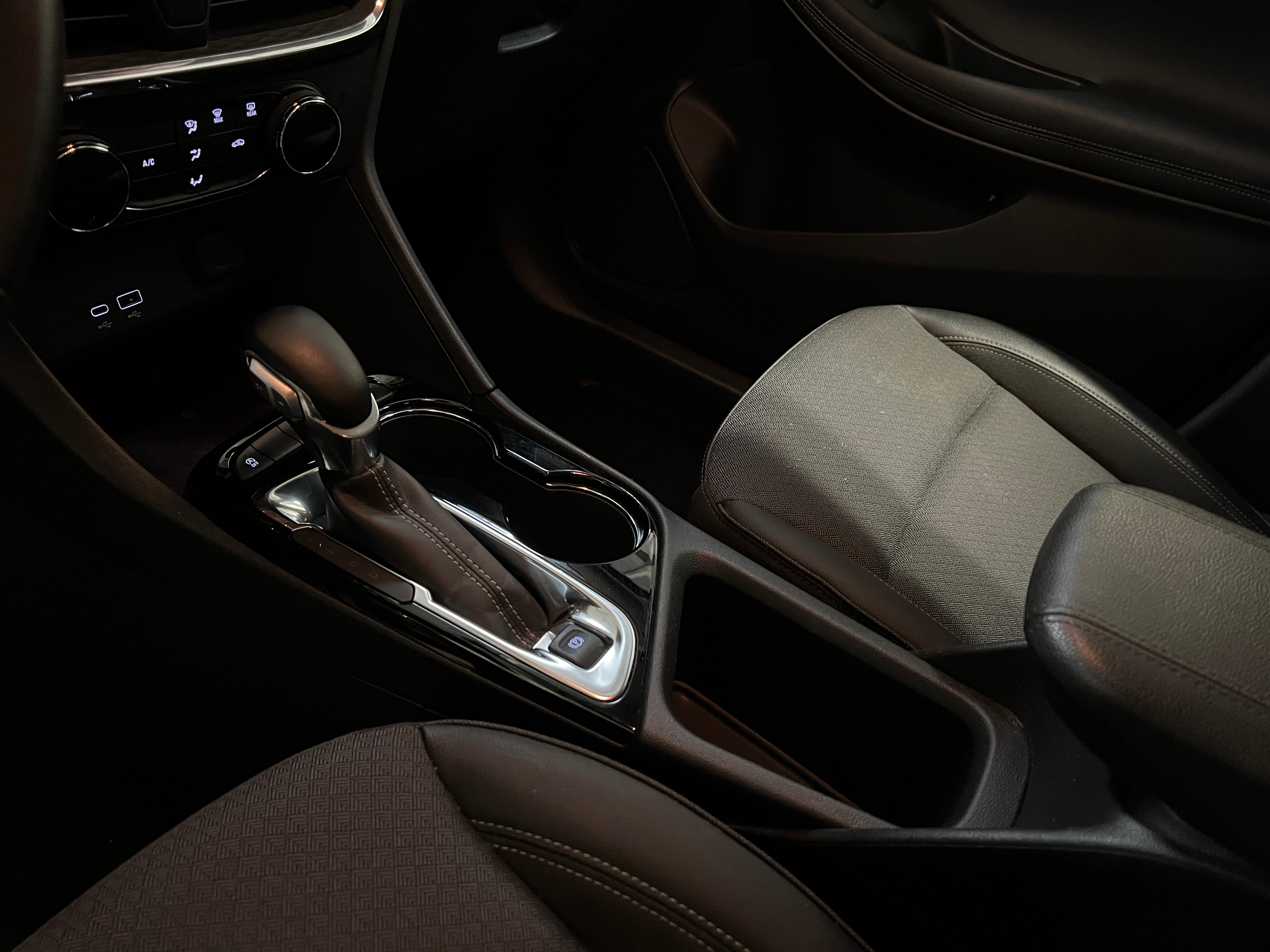 2025 Buick Encore GX Preferred - Photo 5