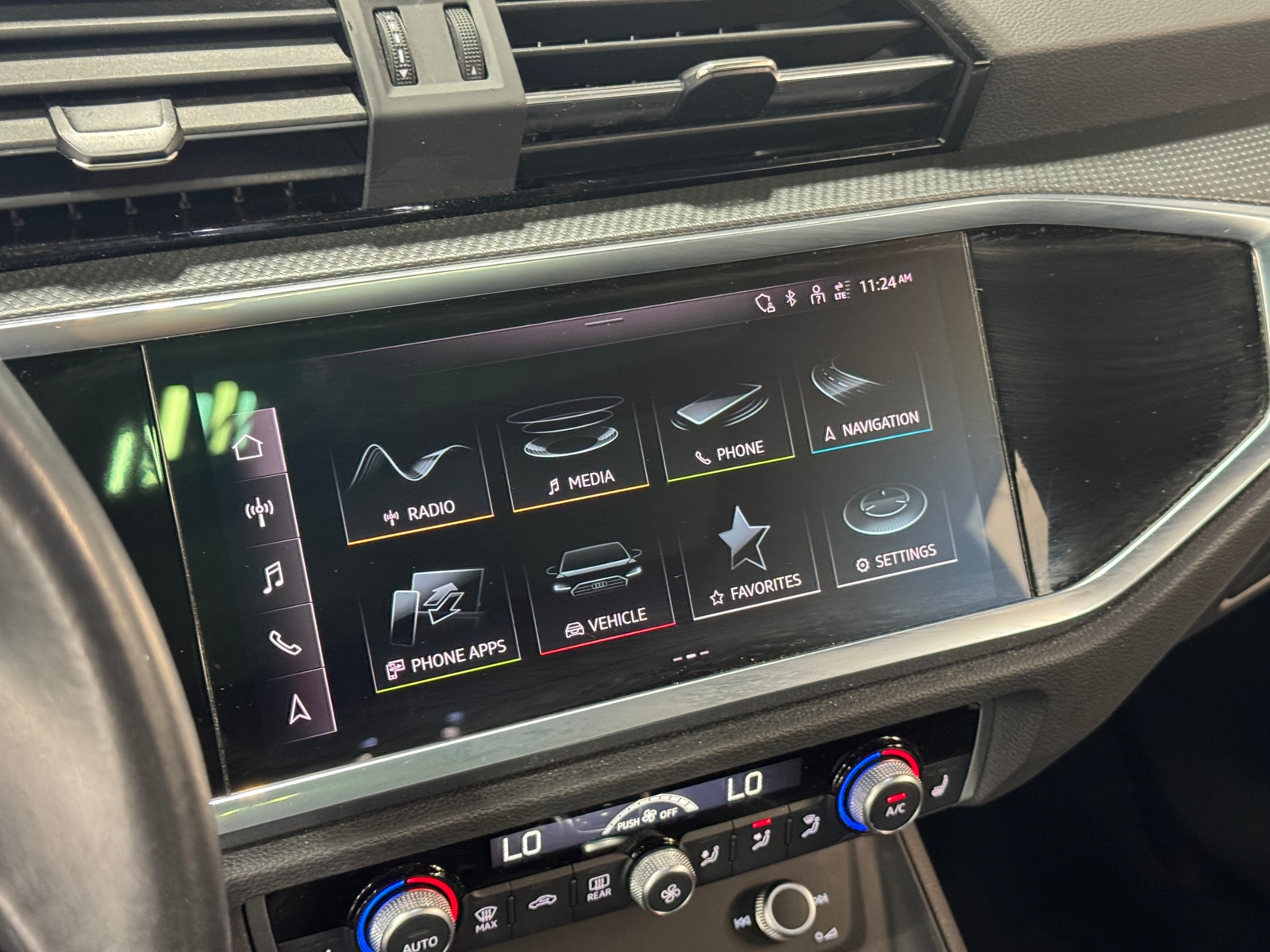Thumbnail: 2022 Audi Q3 - 3