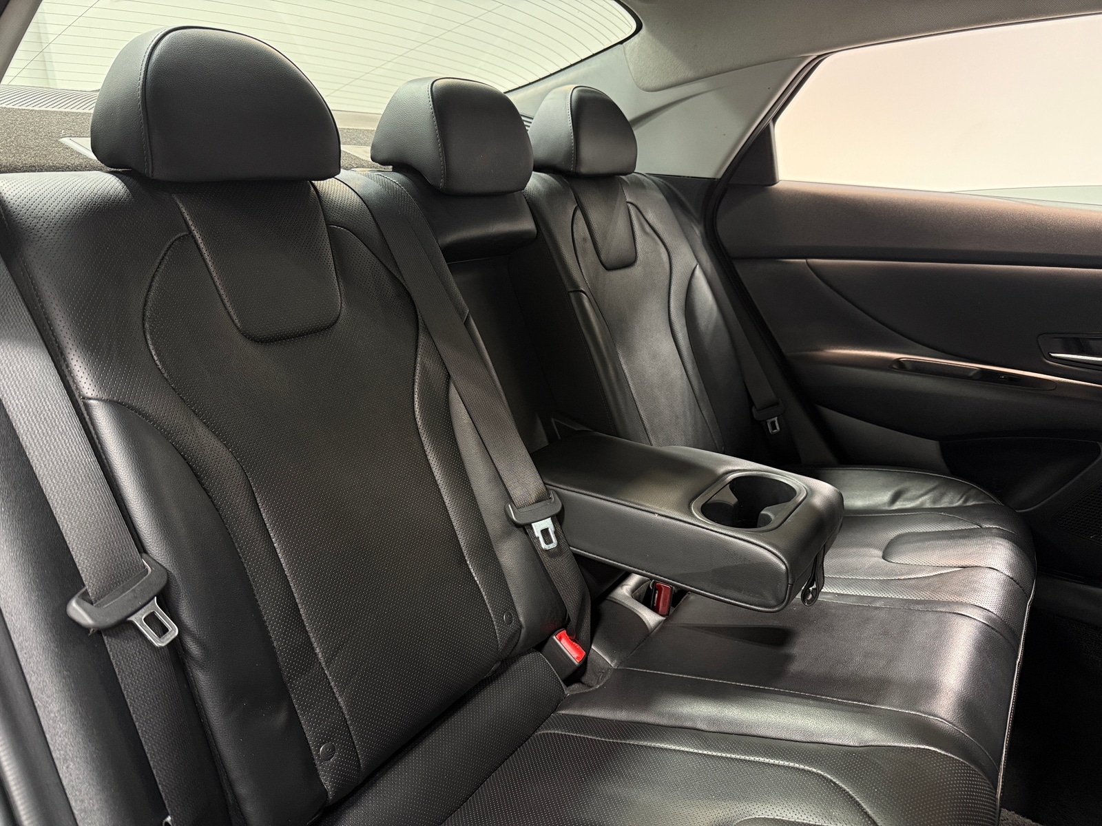 Thumbnail: 2023 Hyundai Elantra - 5