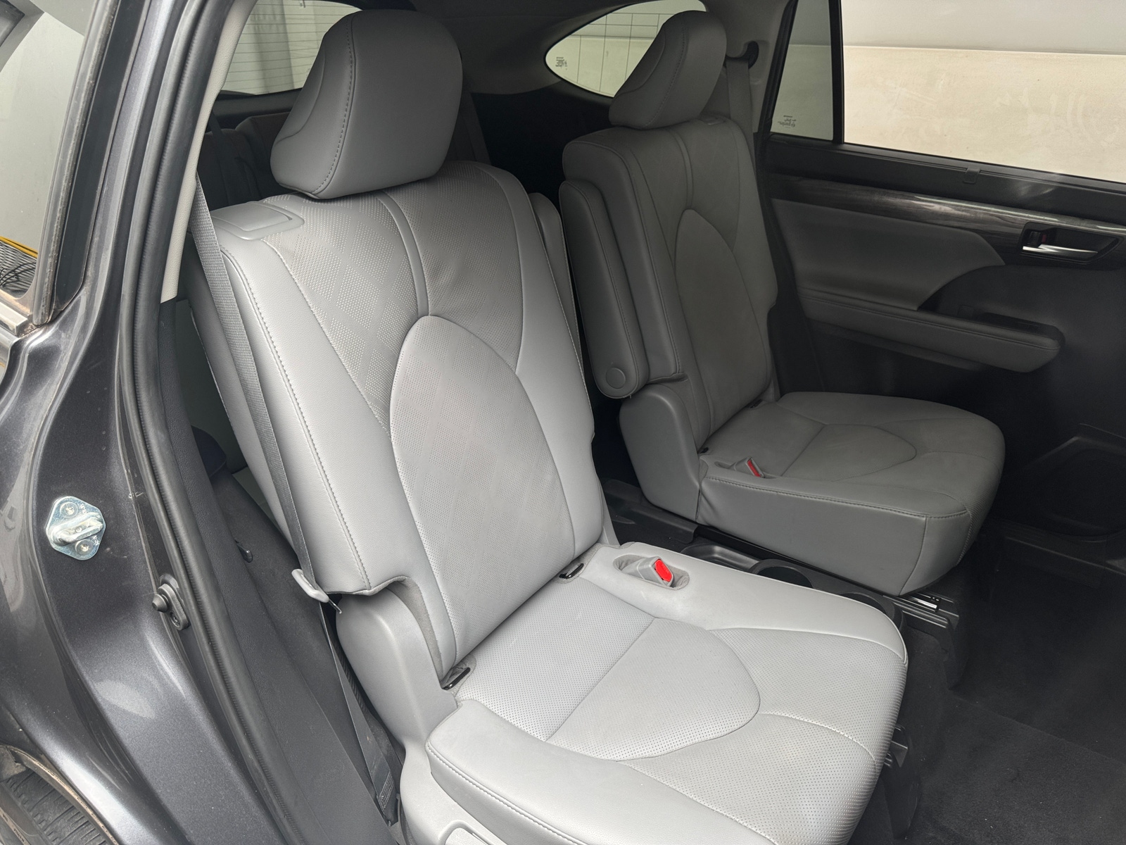 Thumbnail: 2020 Toyota Highlander - 5