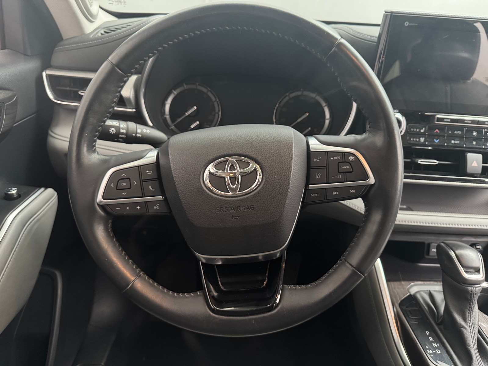 Thumbnail: 2020 Toyota Highlander - 4