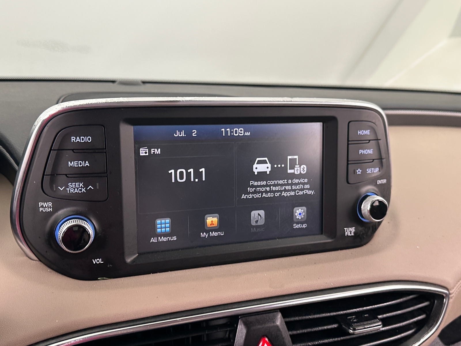 Thumbnail: 2019 Hyundai Santa Fe - 4