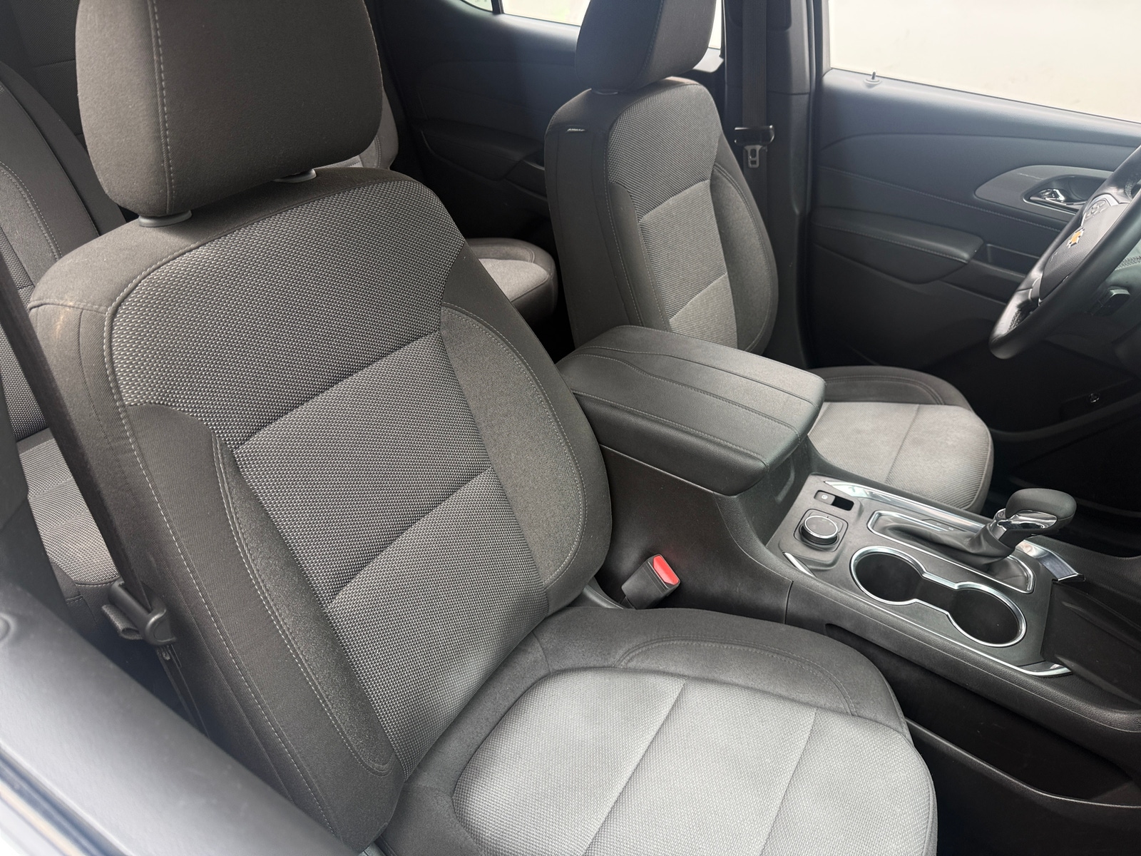 Thumbnail: 2023 Chevrolet Traverse - 2