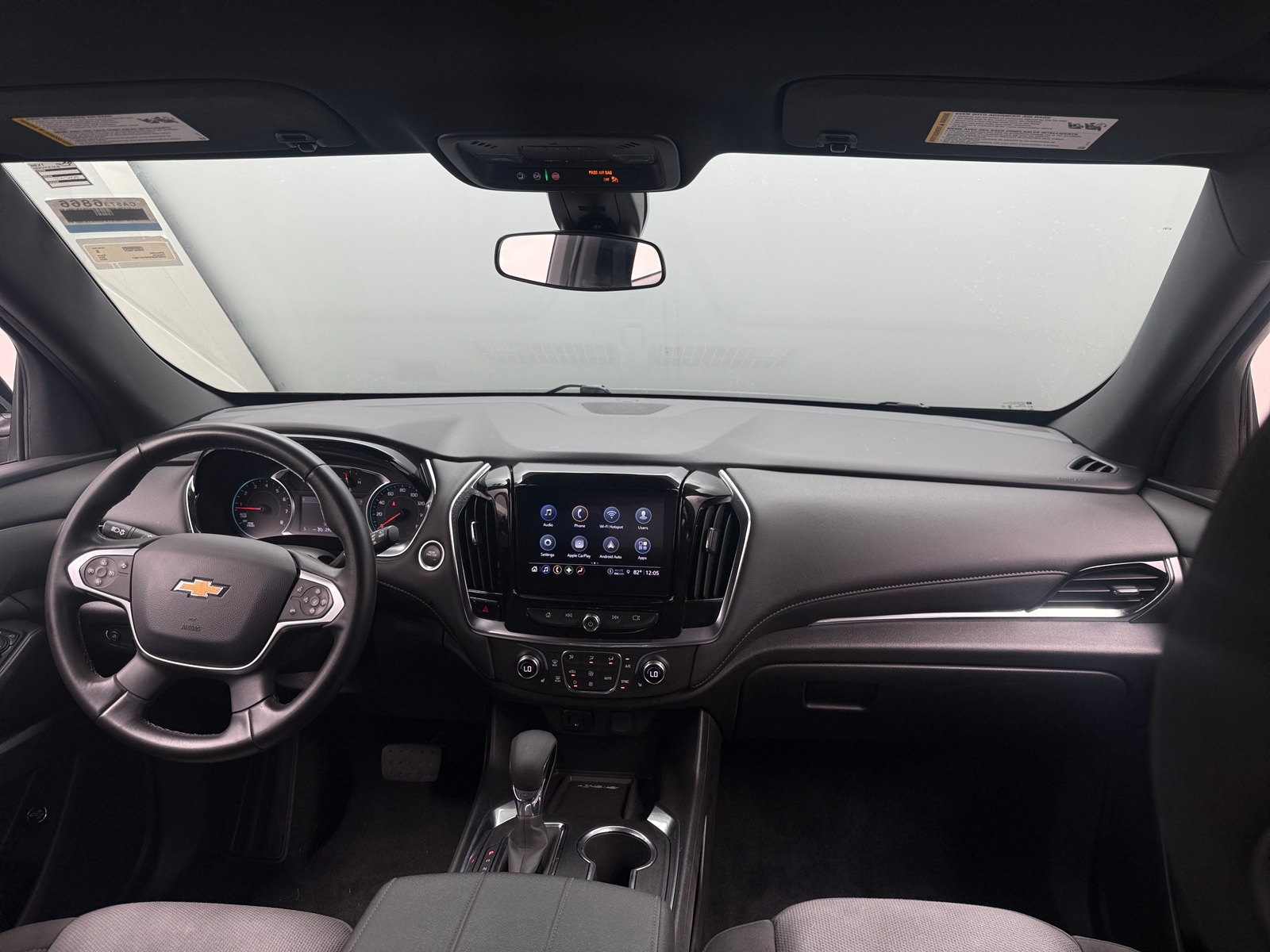 Thumbnail: 2023 Chevrolet Traverse - 3