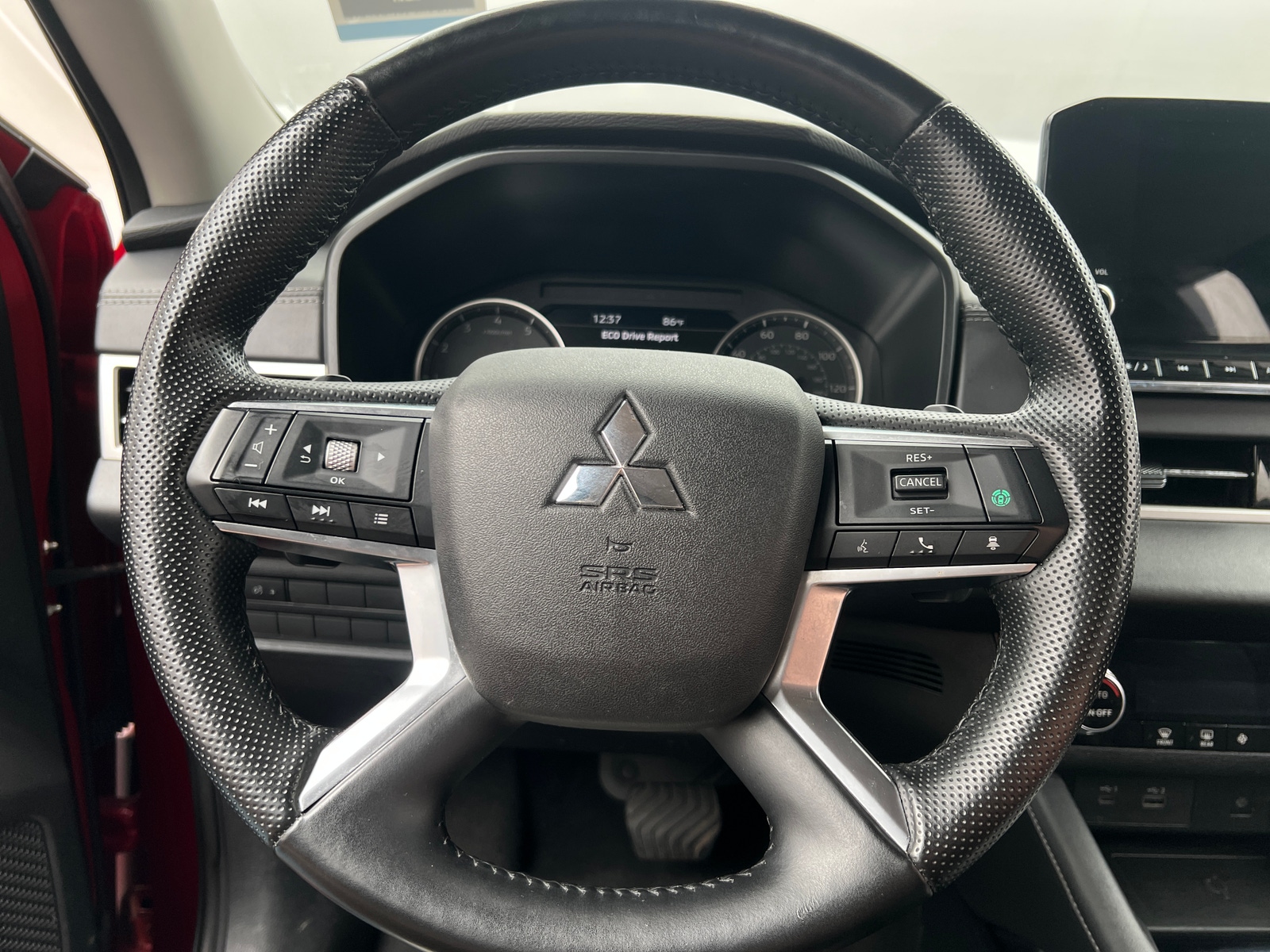 Thumbnail: 2024 Mitsubishi Outlander - 4