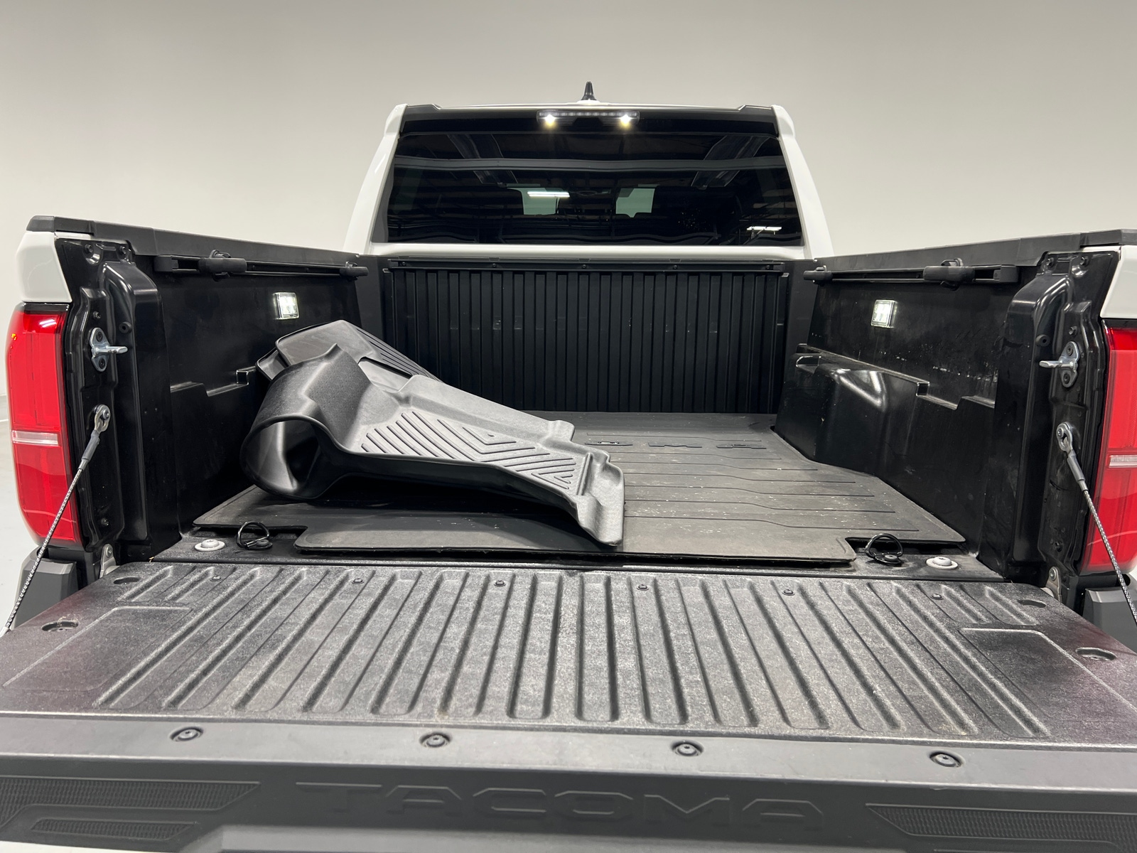Thumbnail: 2024 Toyota Tacoma - 7