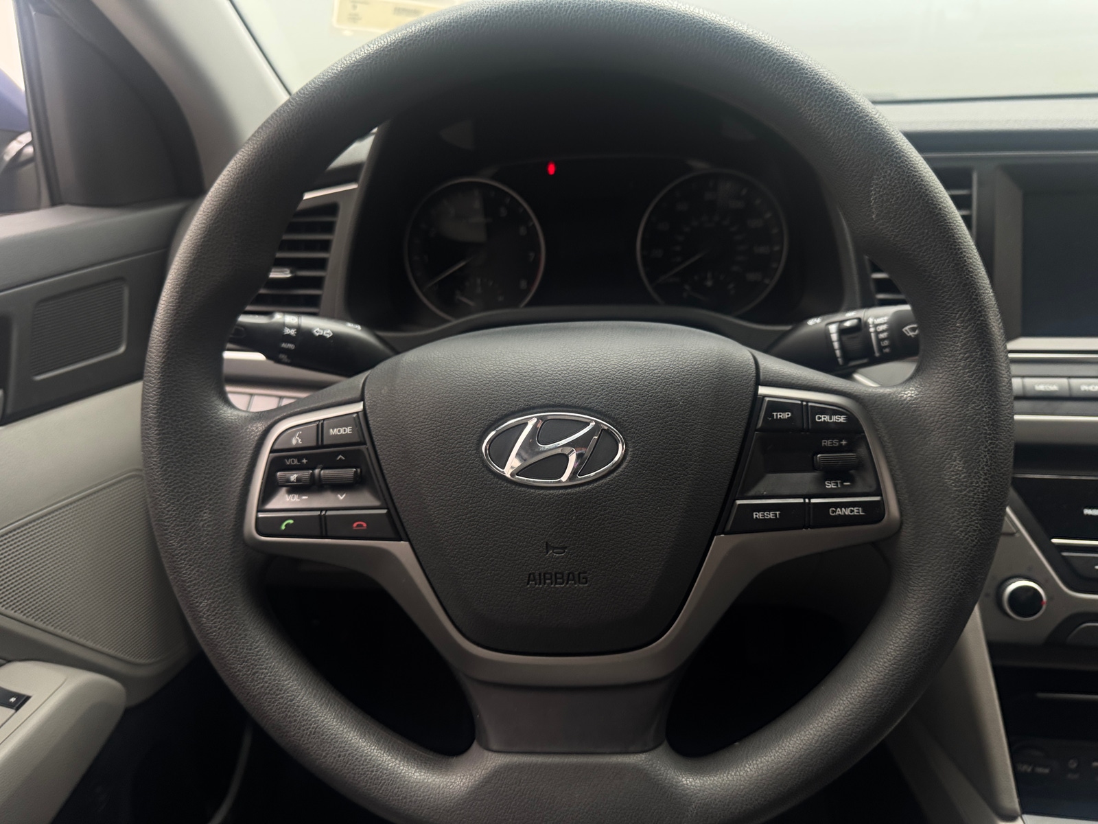 Thumbnail: 2017 Hyundai Elantra - 5